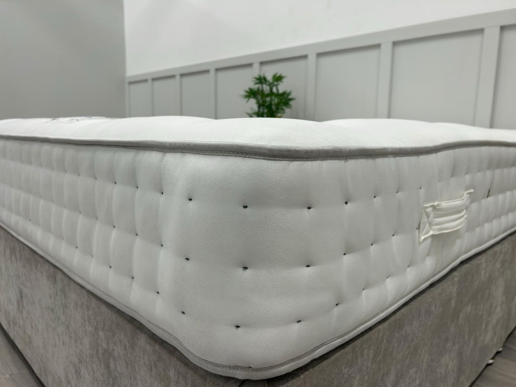 Relyon Leano 1000 Pocket Mattress 4FT 6 Double Mattress RRP £609 Firm
