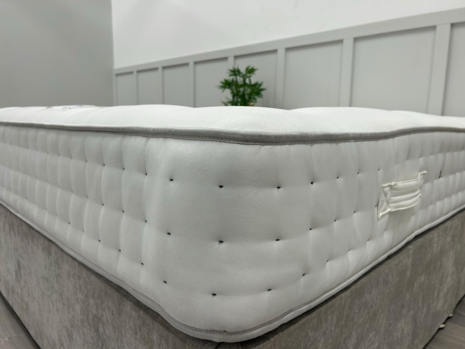 Relyon Leano 1000 Pocket Mattress 4FT 6 Double Mattress RRP £609 Firm