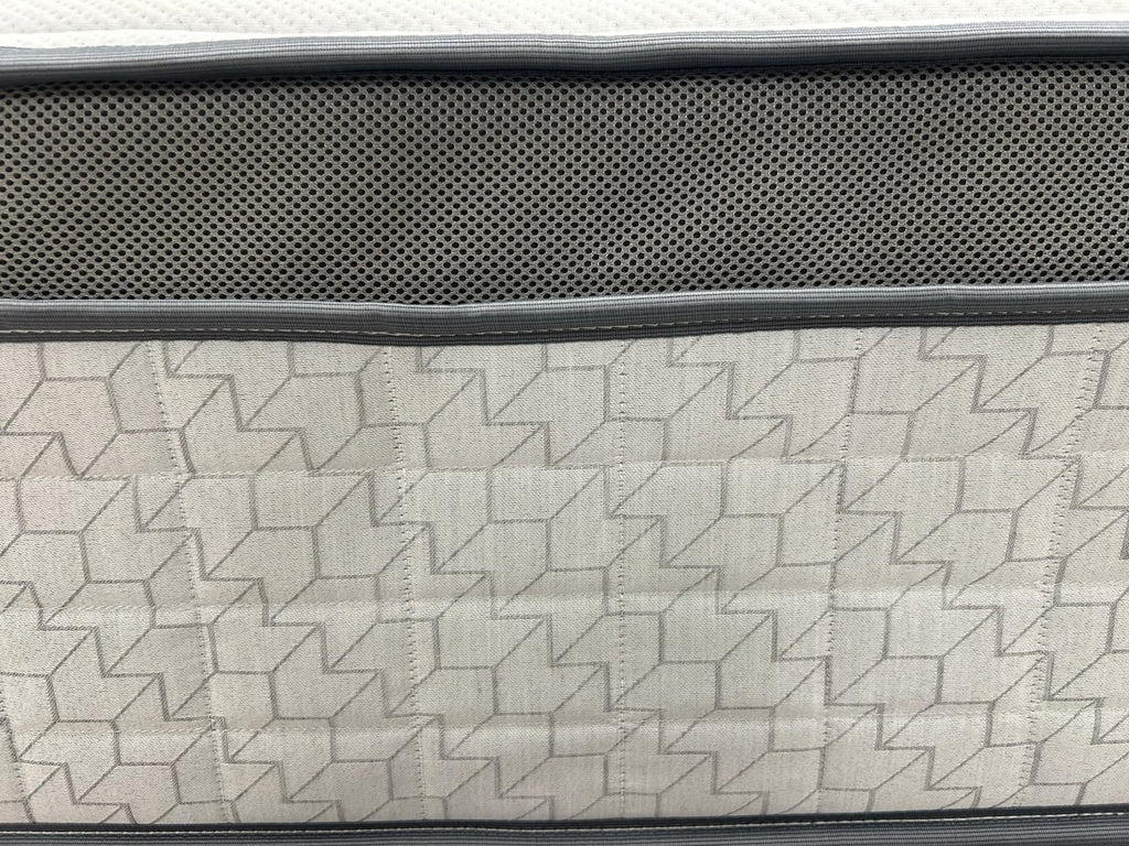 Sealy Orwell Posturepedic Mattress 6FT Superking RRP £3199 Firm