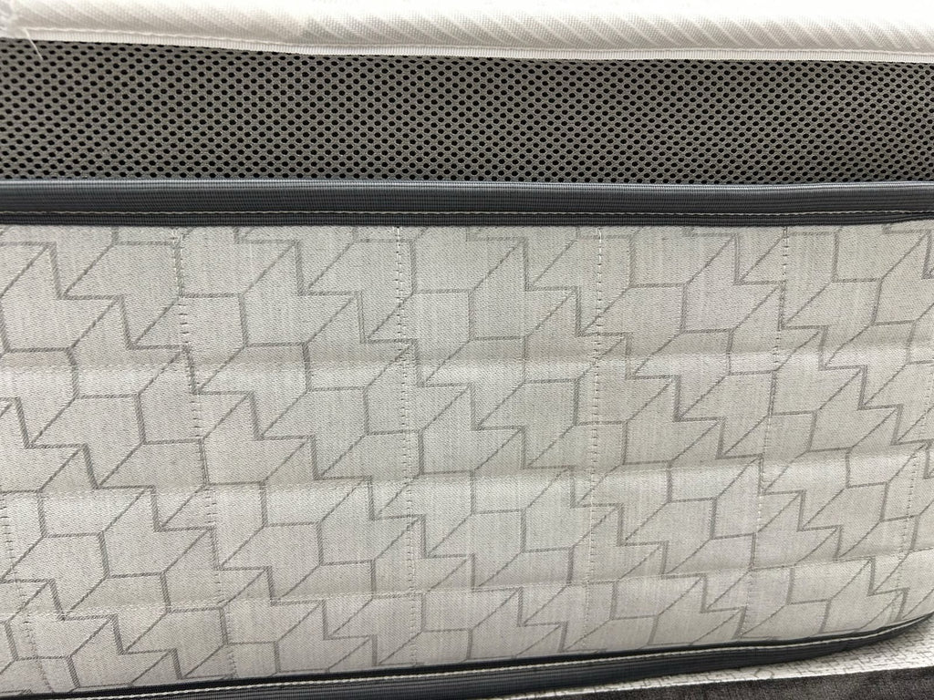 Sealy Bronte Posturepedic Mattress 3FT Single Medium RRP £1699