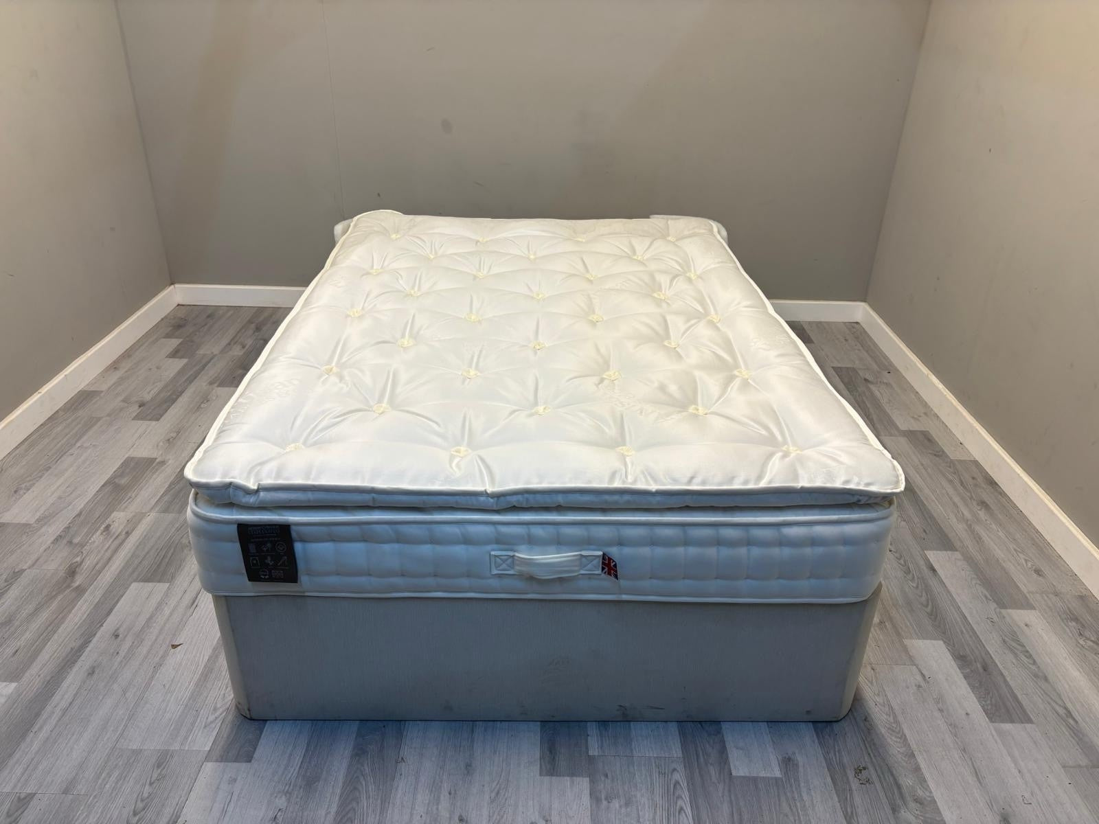 Staples and Co Artisan Decadence Mattress, 4ft 6 Double - RRP £1399 - Home Furniture Interiors
