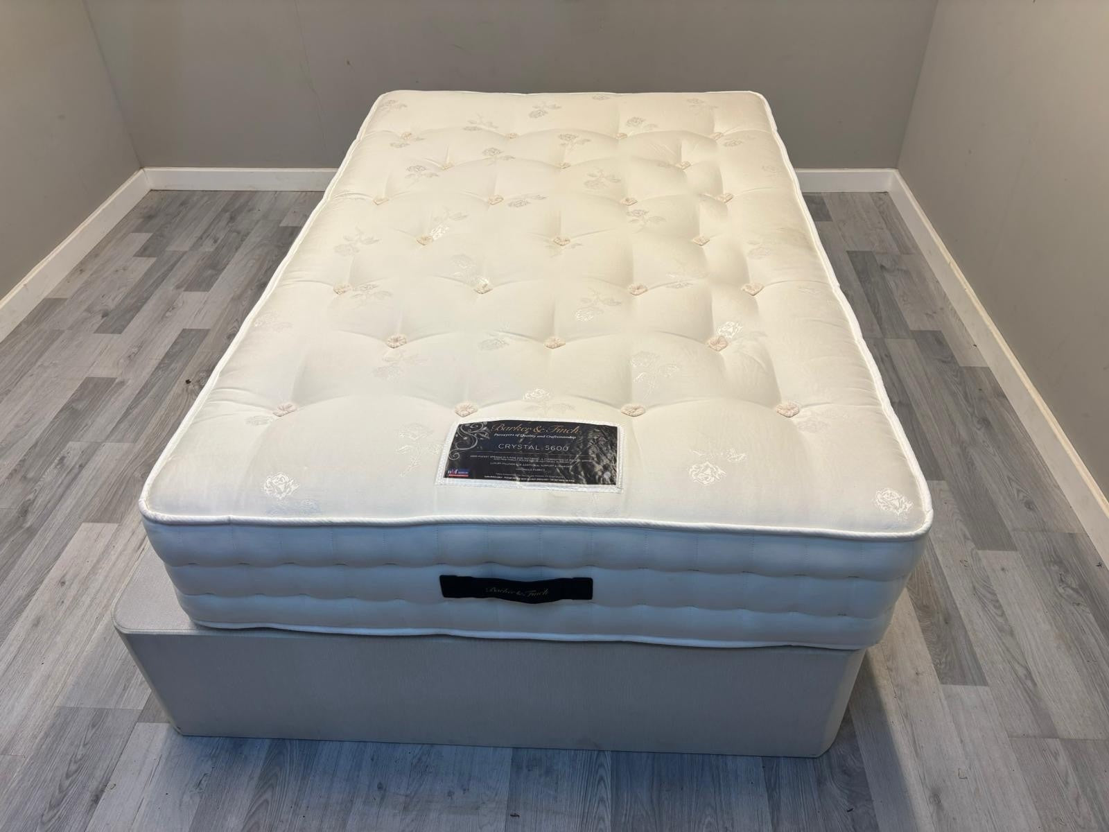 Baker And Finch Small Double Mattress 4FT RRP £699