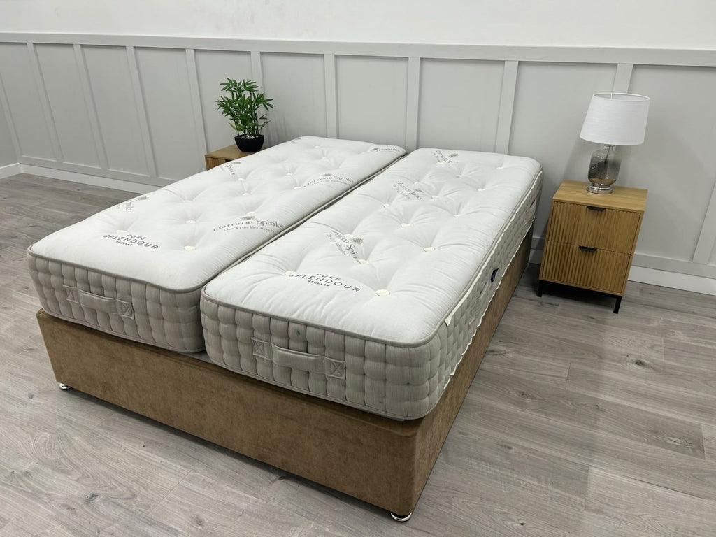 Harrison Spinks Pure Splendour 5FT Kingsize mattress with zipper and link design, showcasing plush fabric and corner detailing.