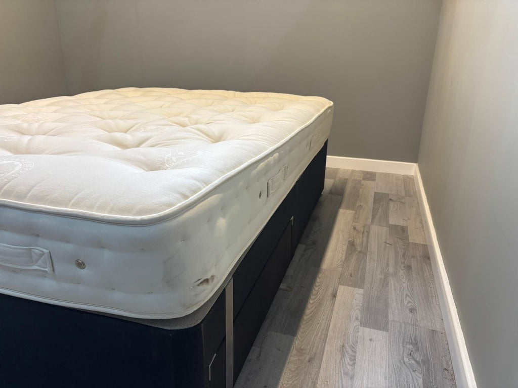 Hypnos Luxurious Earth 02 Kingsize 5FT Mattress - RRP £2199 Medium - Home Furniture Interiors