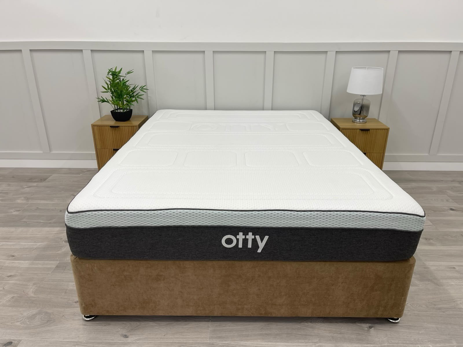 OTTY Bamboo Hybrid 5FT Kingsize Mattress RRP £749  Medium / Firm