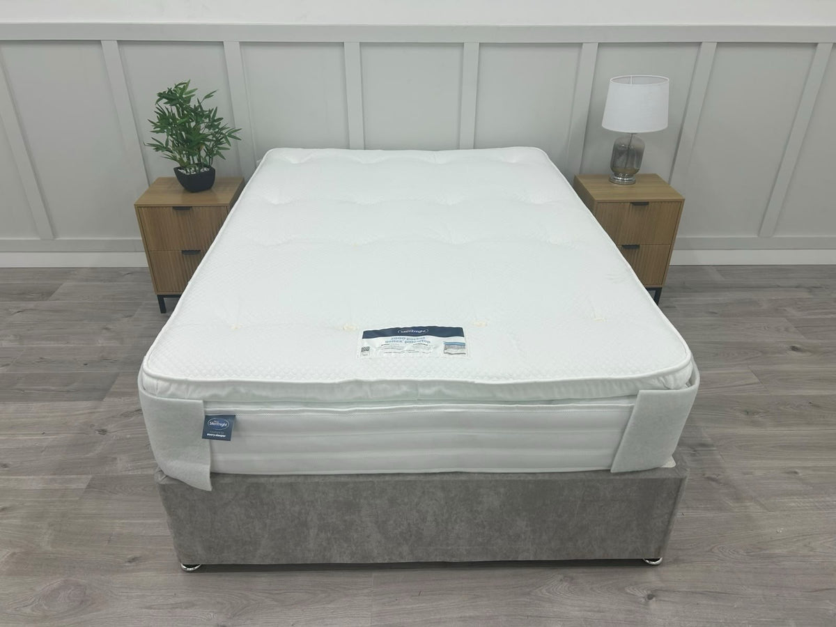 Silentnight 2000 Geltex Box Top Mattress 4FT 6 Double RRP £1099