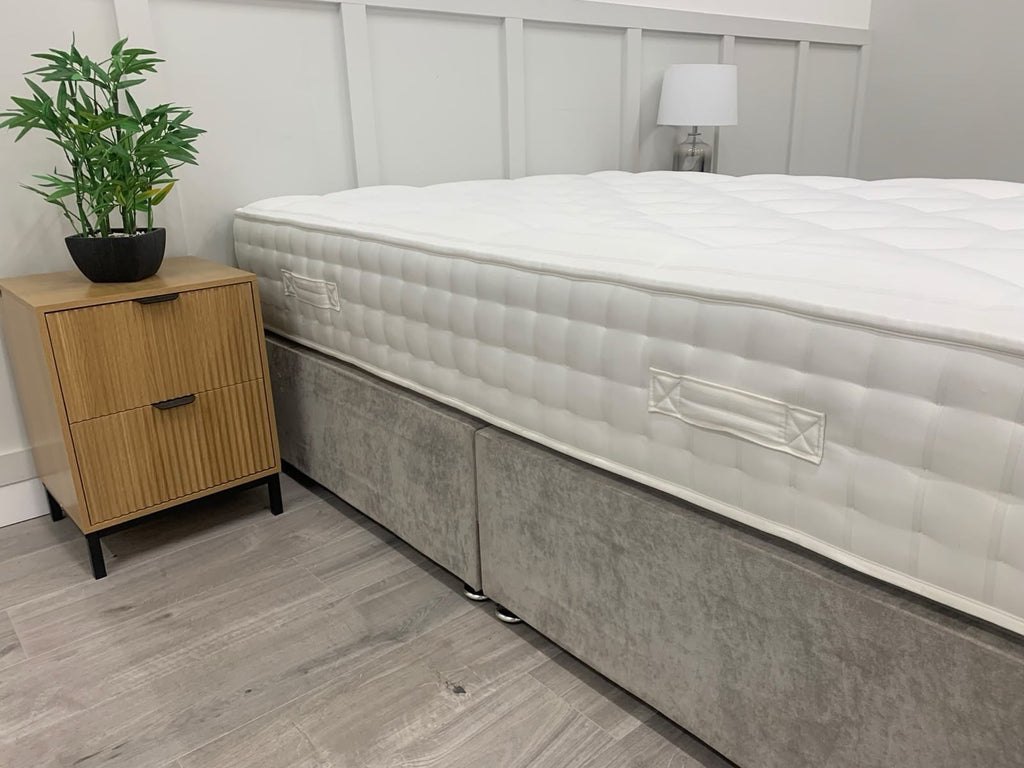 Dunlopillo Kareena 1500 Pocket Latex 4FT 6 Double Mattress RRP £1399 Medium Firm