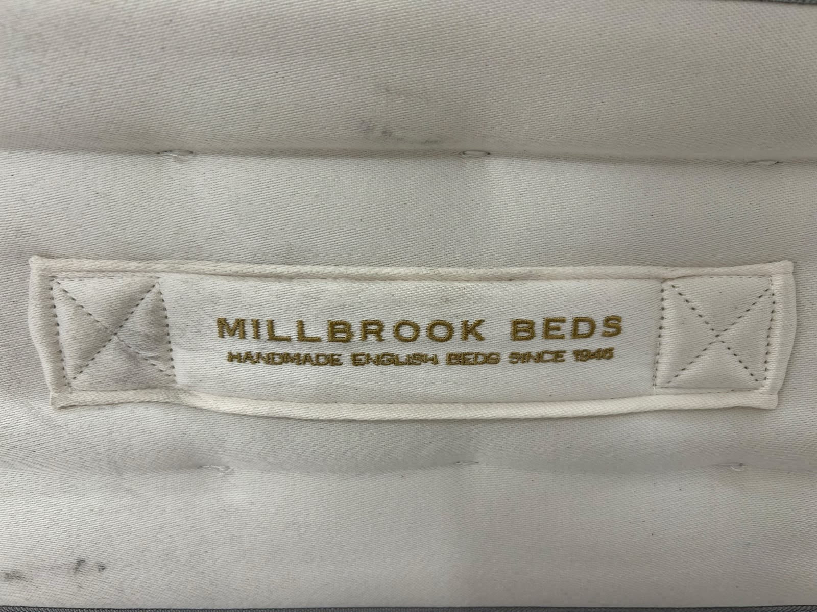 Millbrook Wool Luxury 3000 Pillowtop 4FT 6 Double Mattress Medium RRP £1795