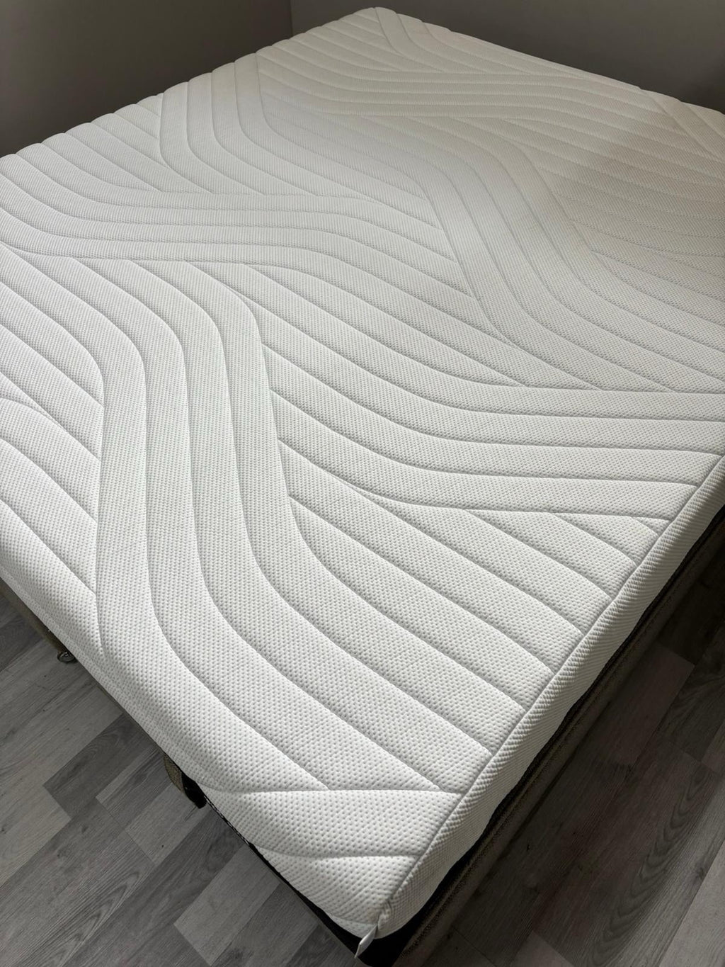 TEMPUR Pro Plus Firm 5FT Kingsize Mattress - RRP £2495 A - Home Furniture Interiors