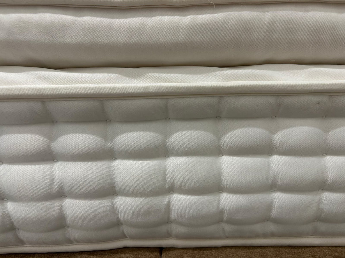 Staples and Co Artisan Indulgence Mattress 5FT Kingsize - RRP £1,799 Medium