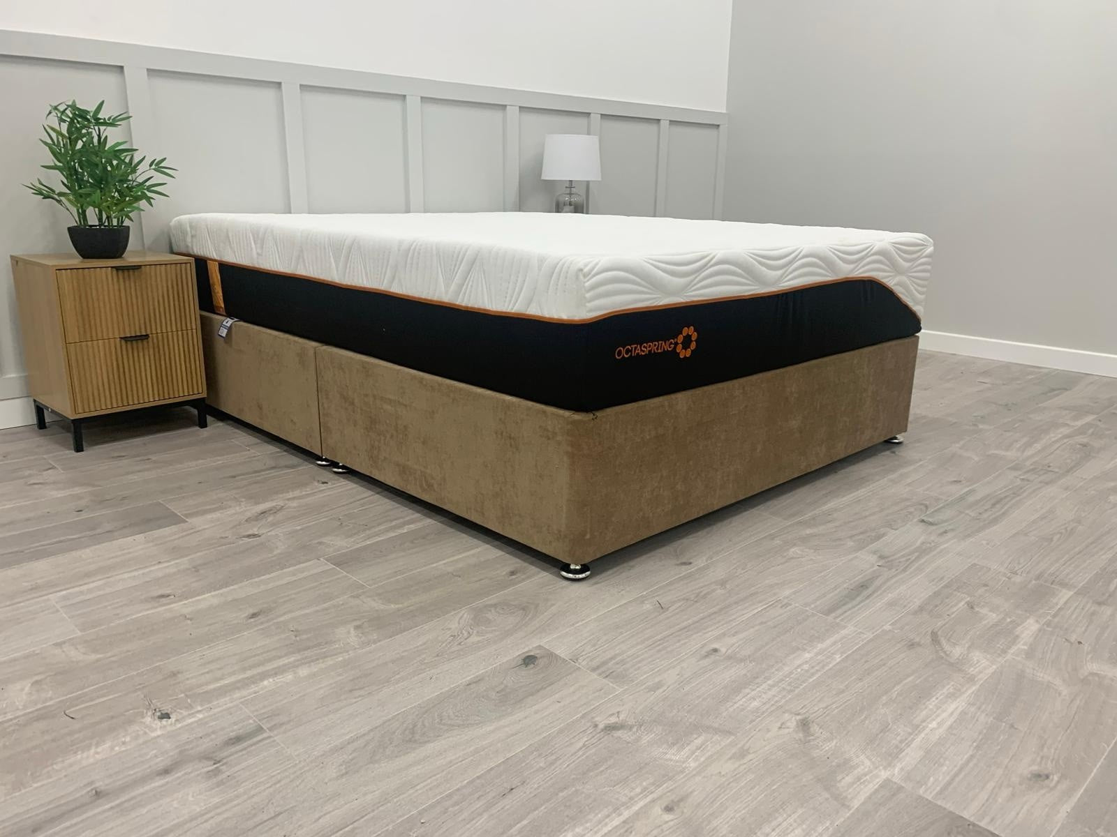 Octaspring 8500 Memory Foam Mattress 5FT Kingsize RRP £2569 150cm X 200cm