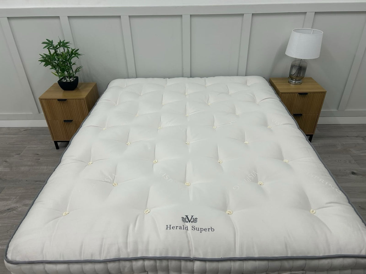 Vispring Herald Superb Mattress  5FT Kingsize Medium Spring RRP £4910