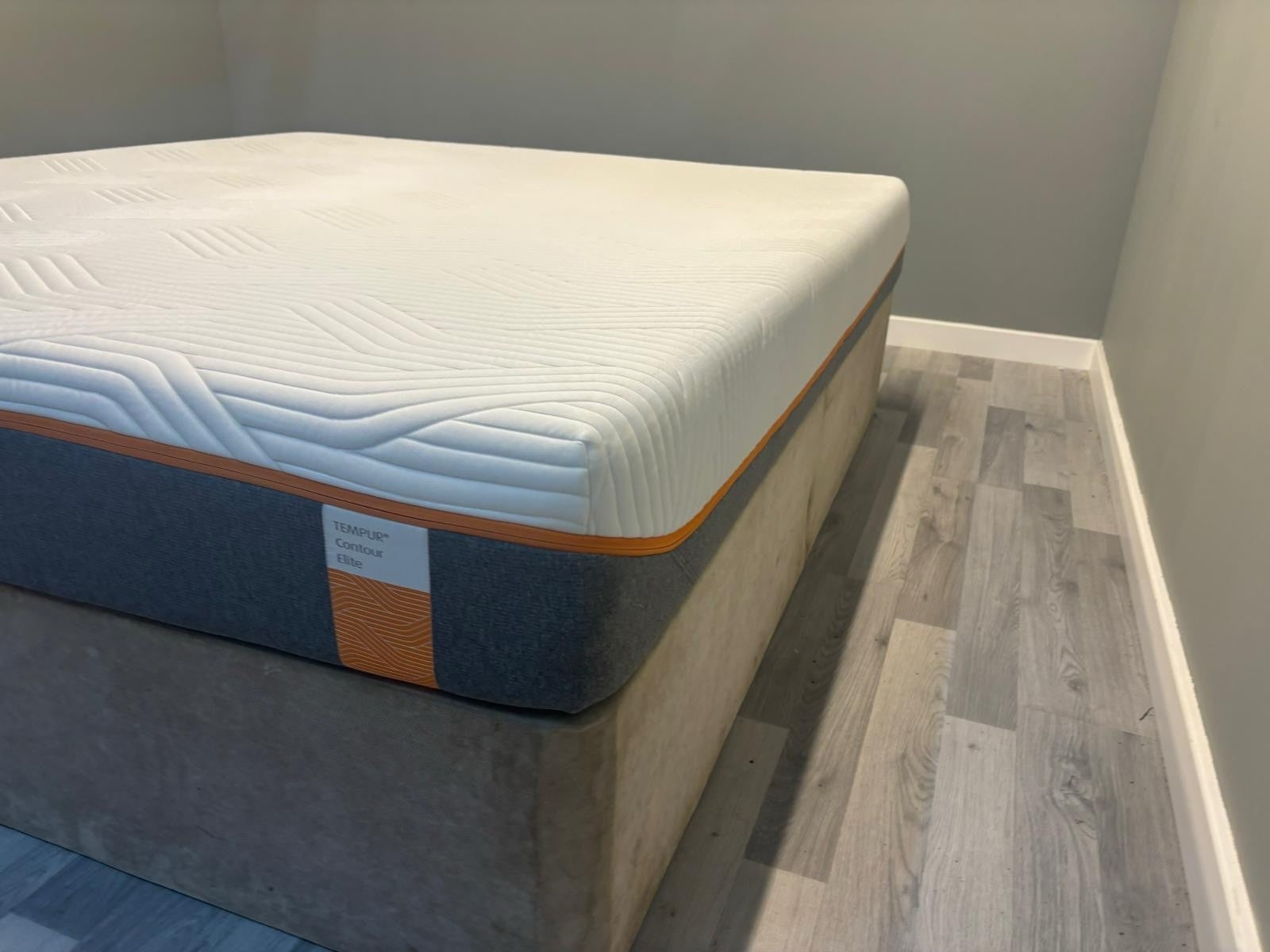 TEMPUR Original Elite 6FT Superking Mattress - RRP £2395 - Home Furniture Interiors