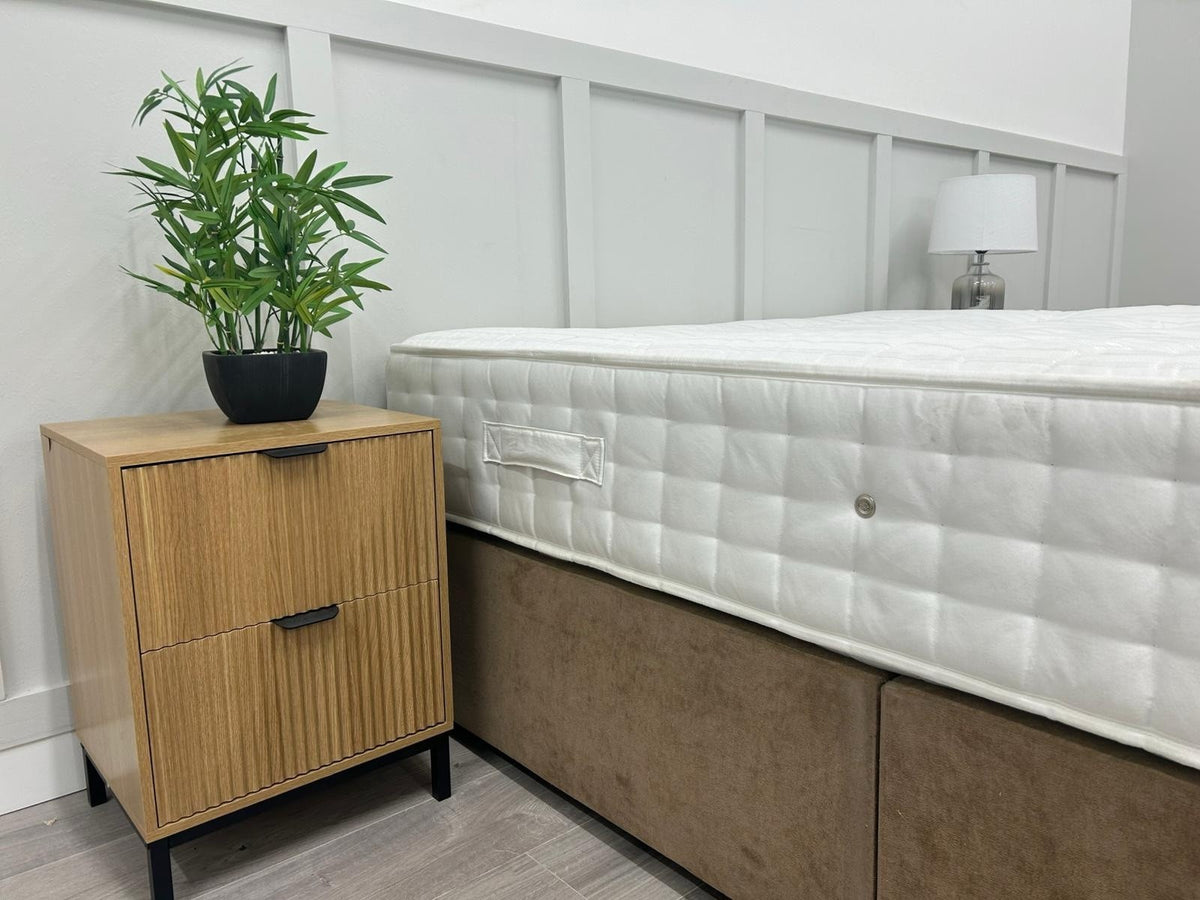Silentnight  2000 Pocket Natural Medium 5FT Kingsize Mattress
