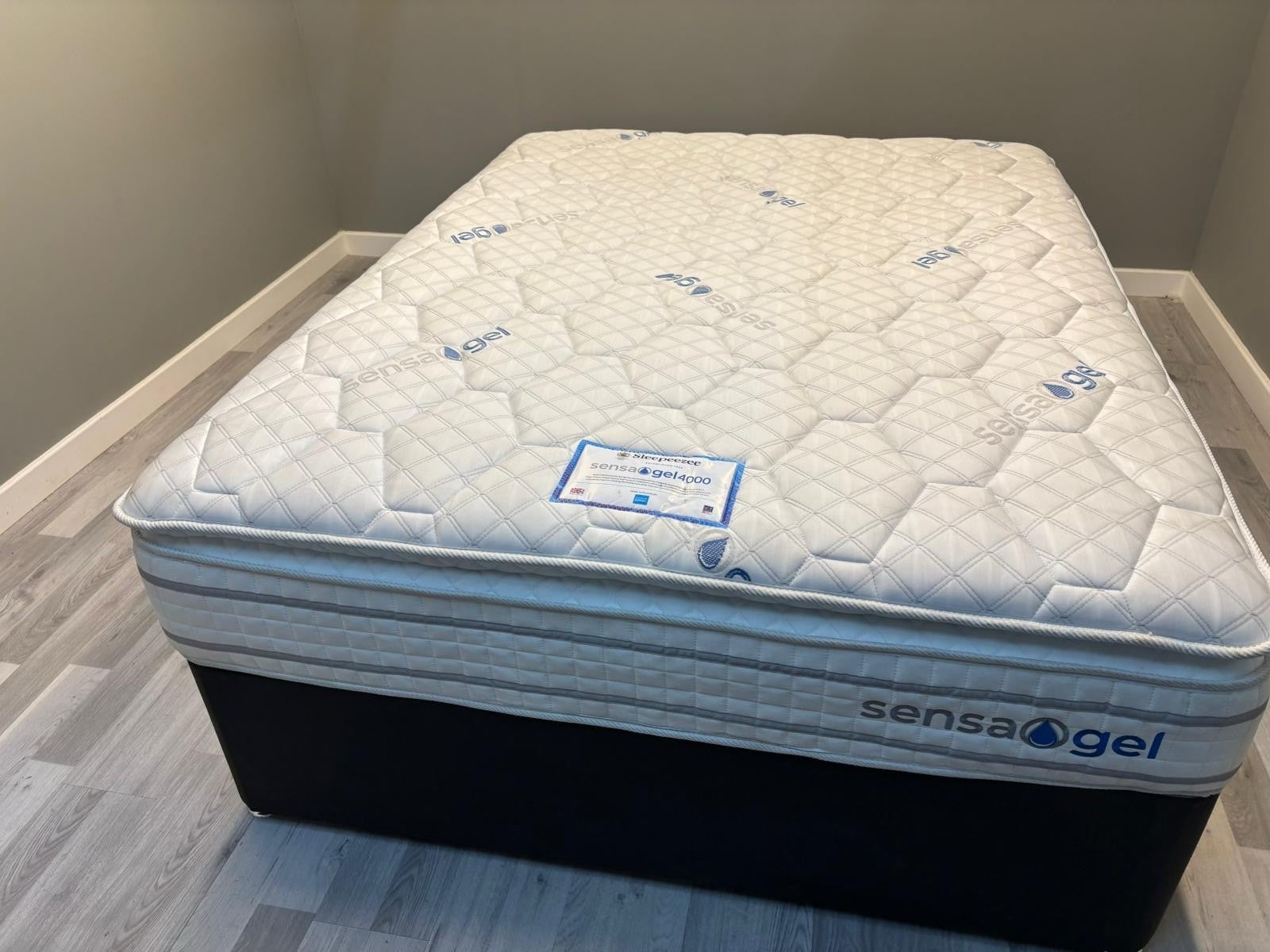 Sleepeezee SensaGel 6000 Mattress 6fT Superking RRP £2599 - Home Furniture Interiors