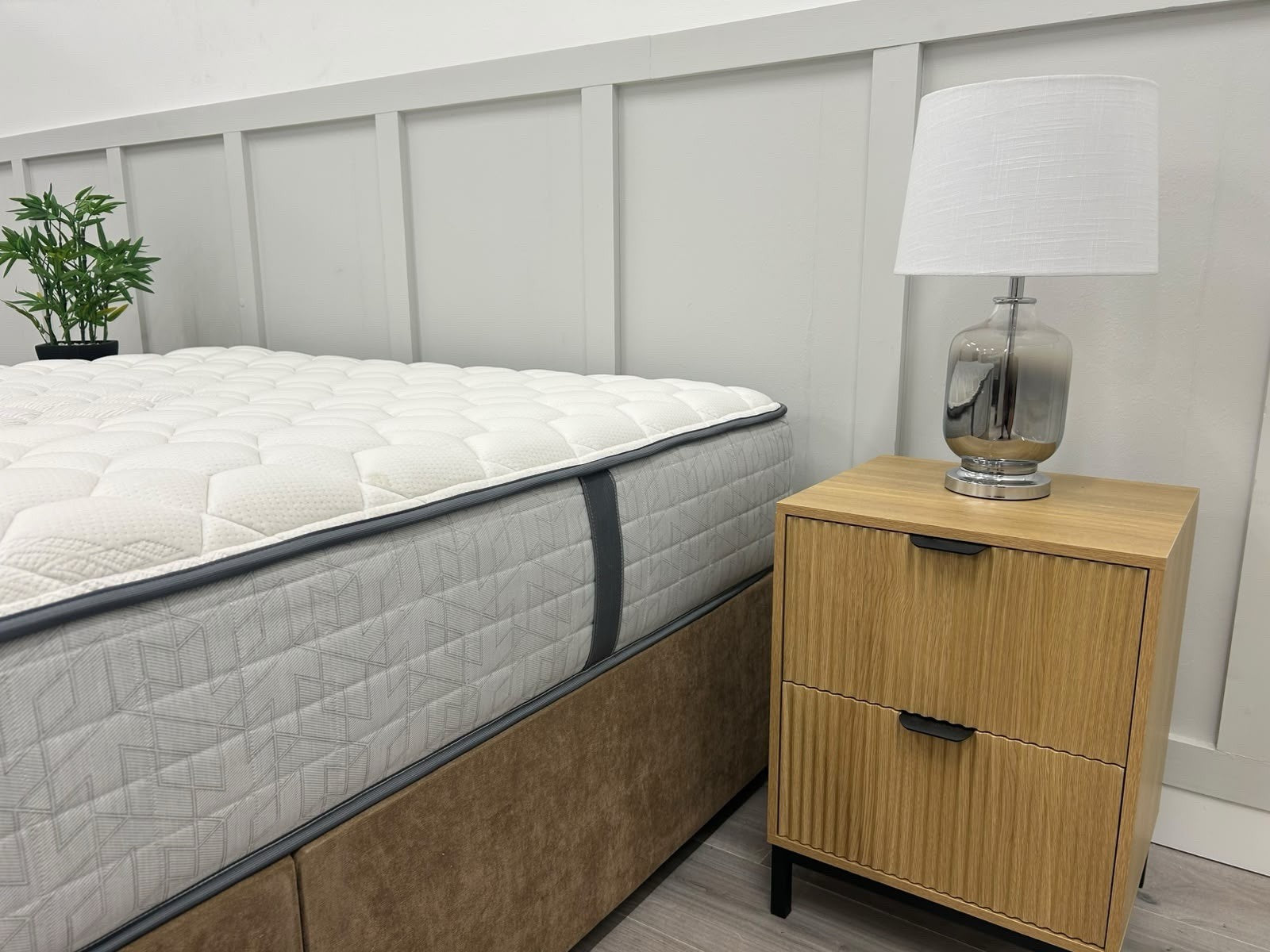 Sealy Elevate Hagen Motion 5FT Kingsize Mattress RRP £1599