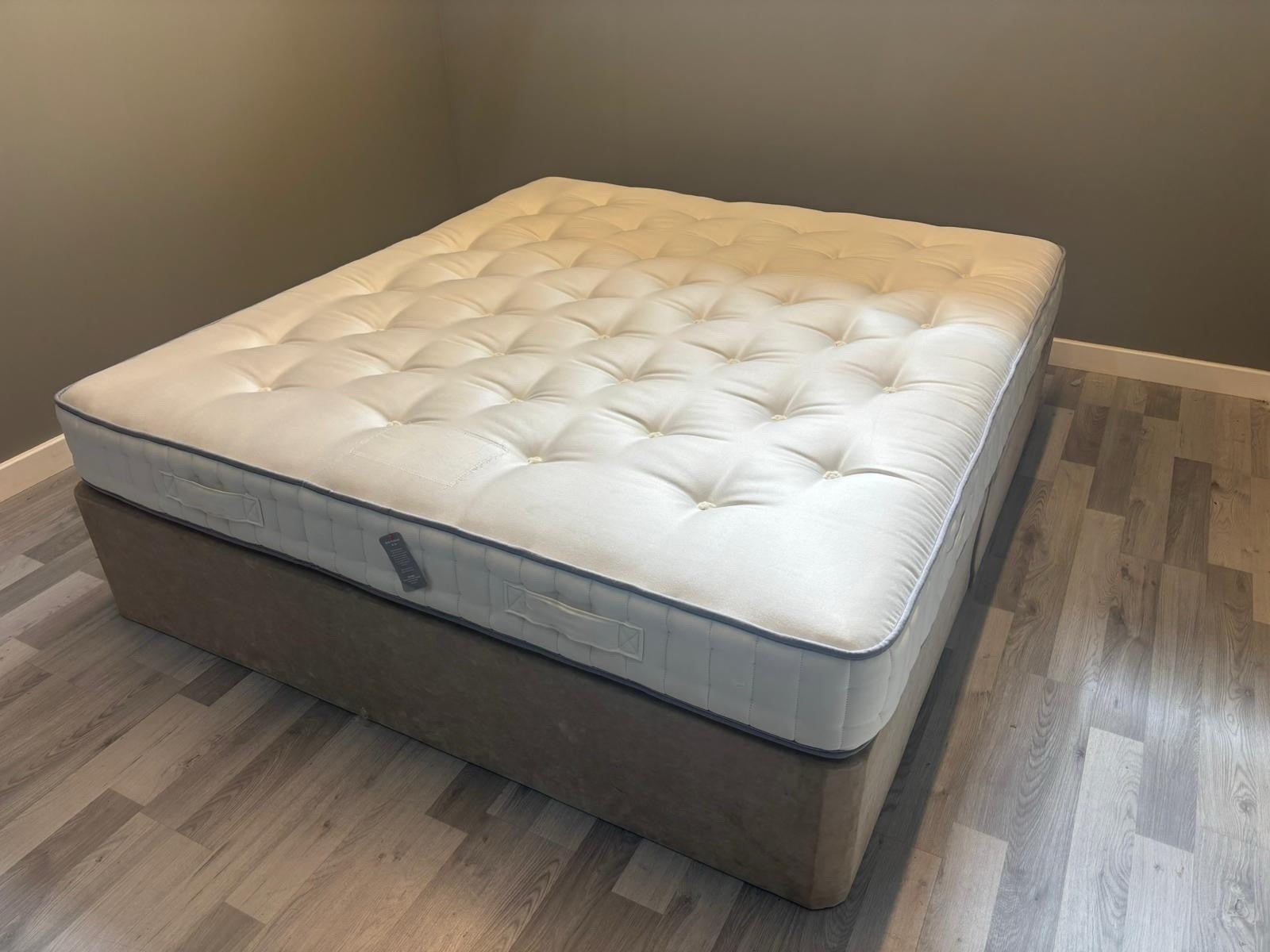Harrison Spinks Yorkshire 3000 6FT Superking Mattress RRP £1299 - Home Furniture Interiors