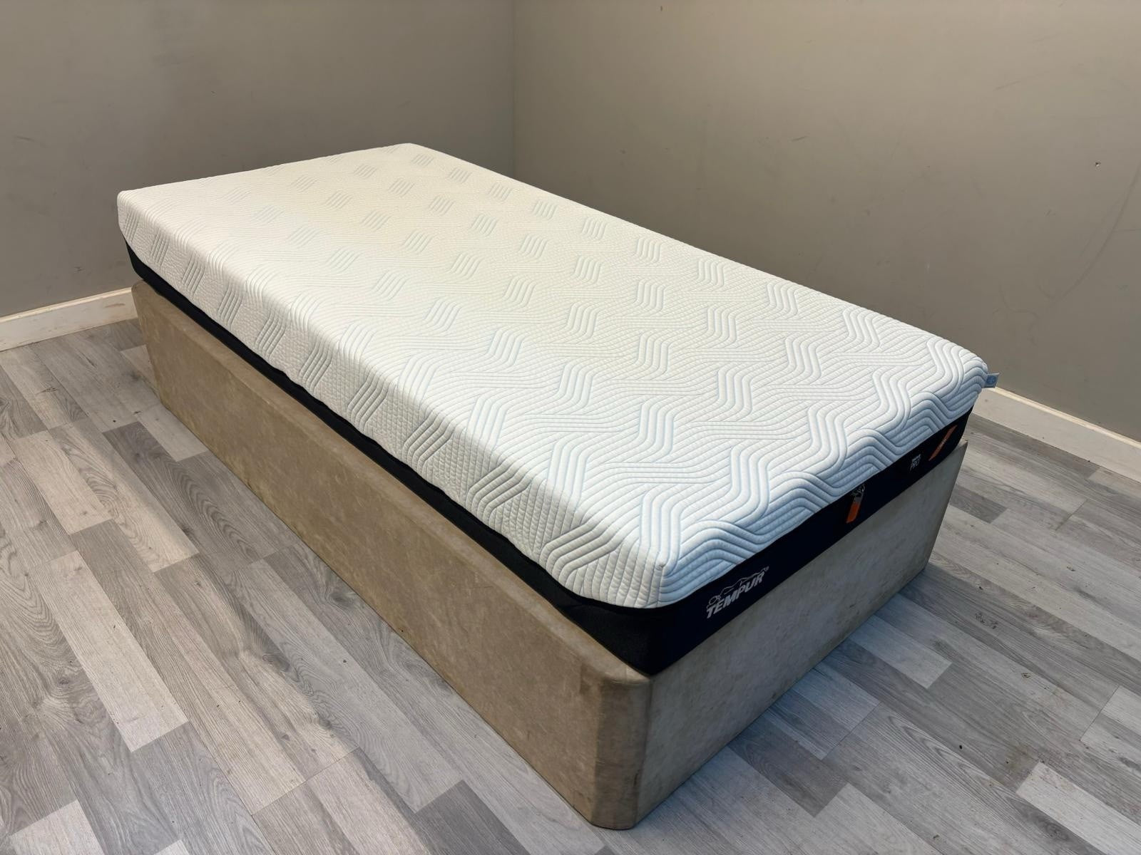 Tempur Pro Luxe Medium 3FT Single 90cm 190cm Mattress RRP £1799 - Home Furniture Interiors