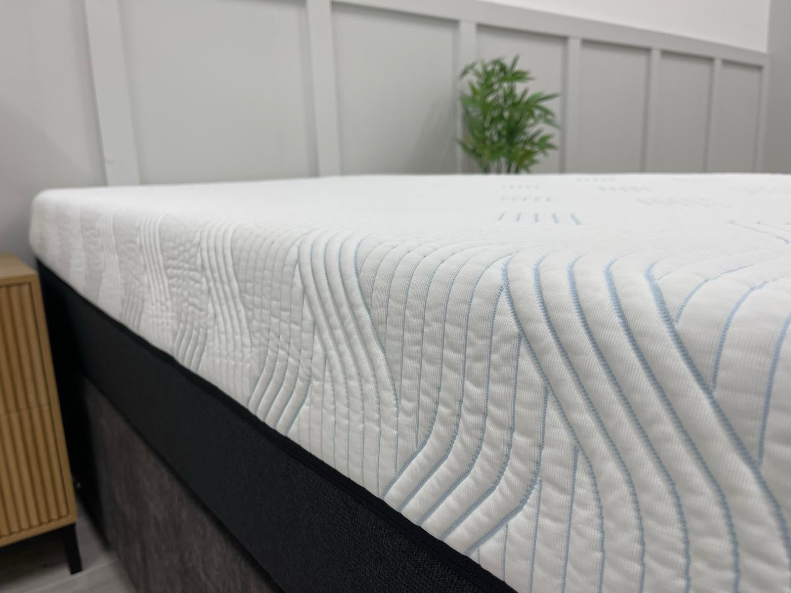 Tempur Pro Luxe Medium 3FT Single 90cm 190cm Mattress RRP £1799