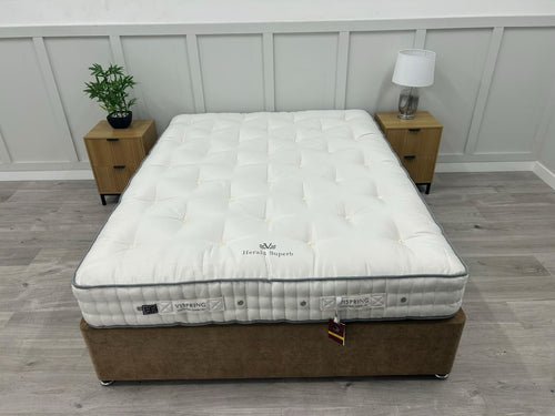 Vispring Herald Superb Mattress  5FT Kingsize Medium Spring RRP £4910