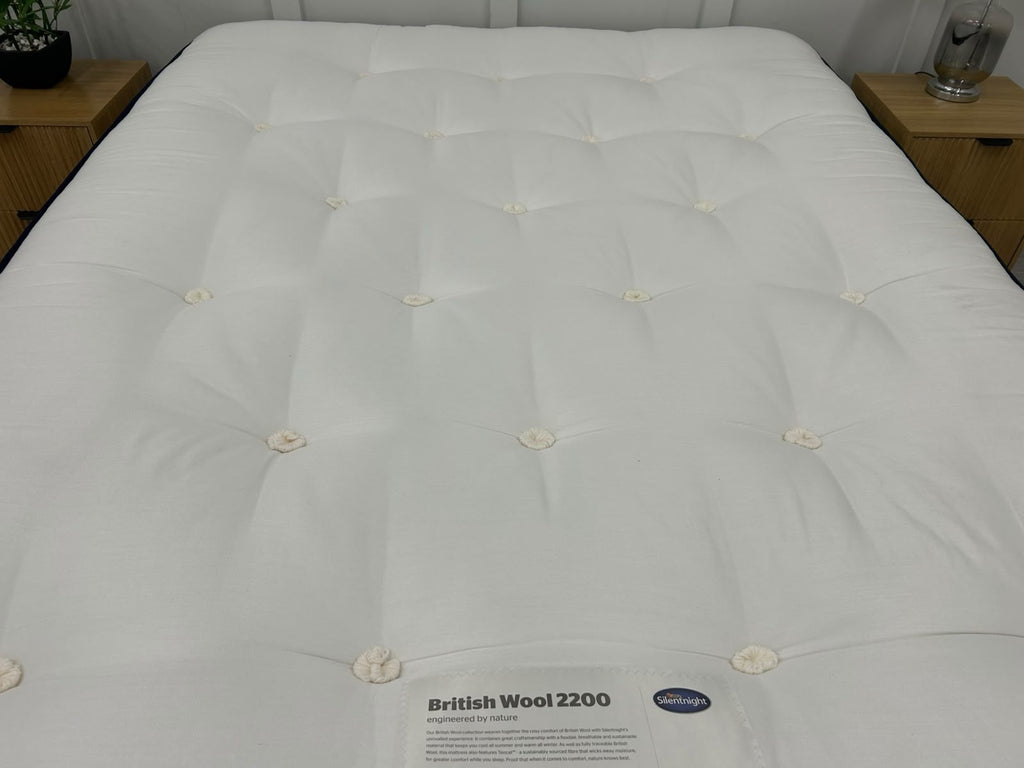 Silentnight British Wool 2200 Mattress 5FT Kingsize RRP £995 Medium