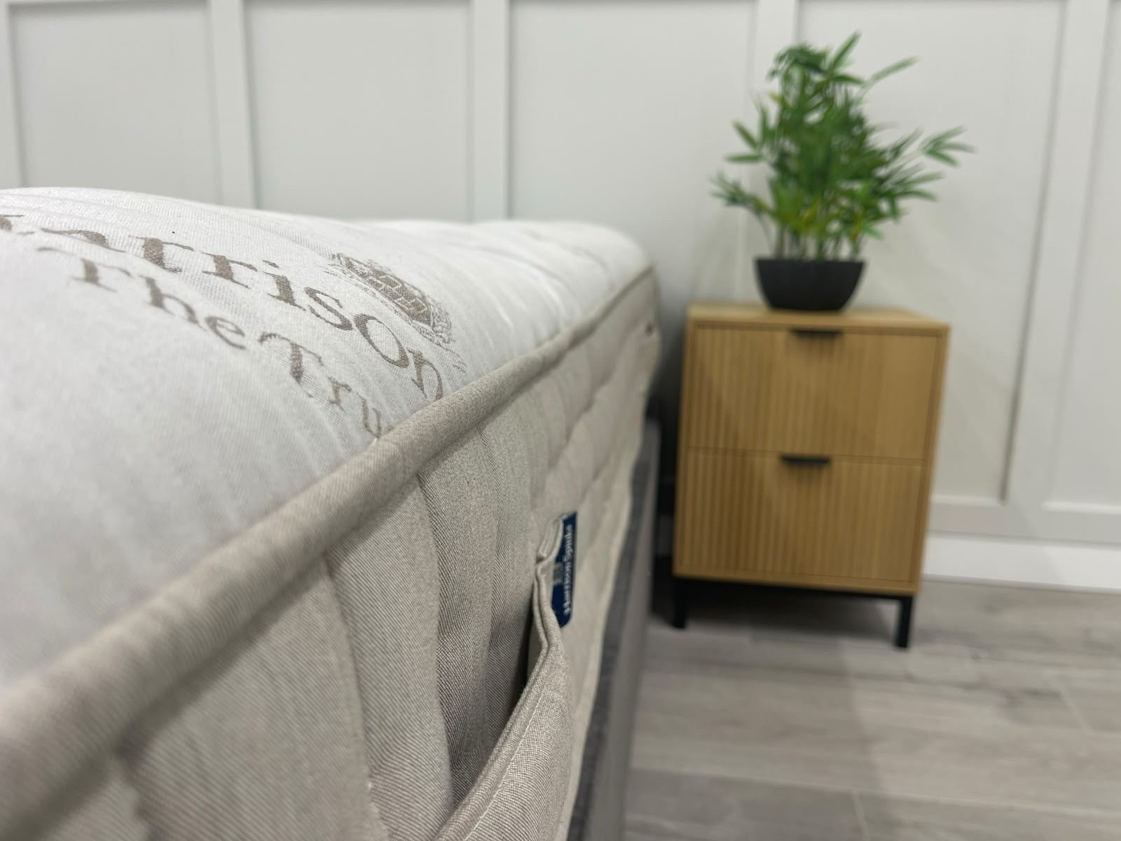 Harrison Spinks Pure Indulgence Mattress 6FT Superking Firmer RRP £6599