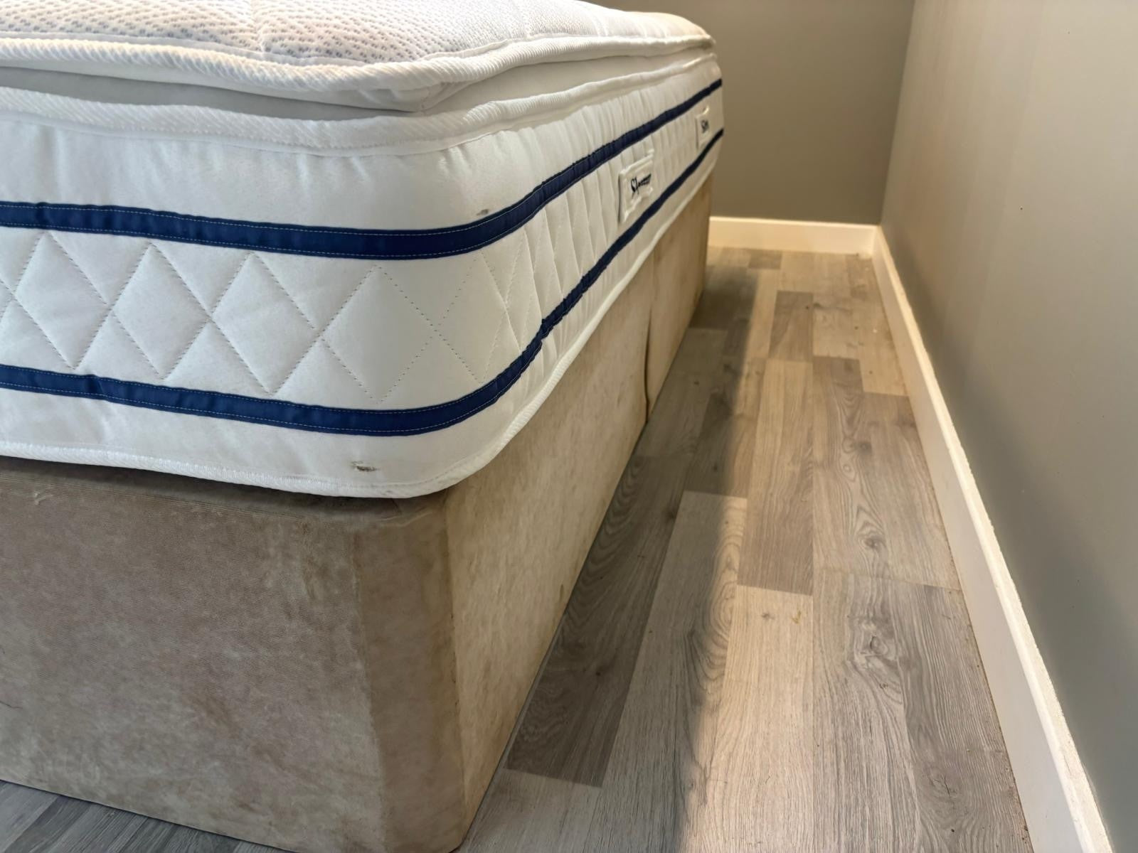 Sleepeezee Hybrid Pro 2800 Mattress 6FT Superking RRP £1799 Medium - Home Furniture Interiors