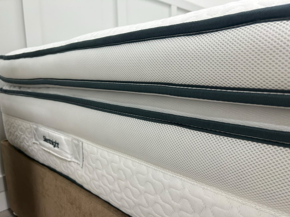 Silentnight Ultra Gel 3000 Pocket Box Top 5FT Kingsize RRP £1499