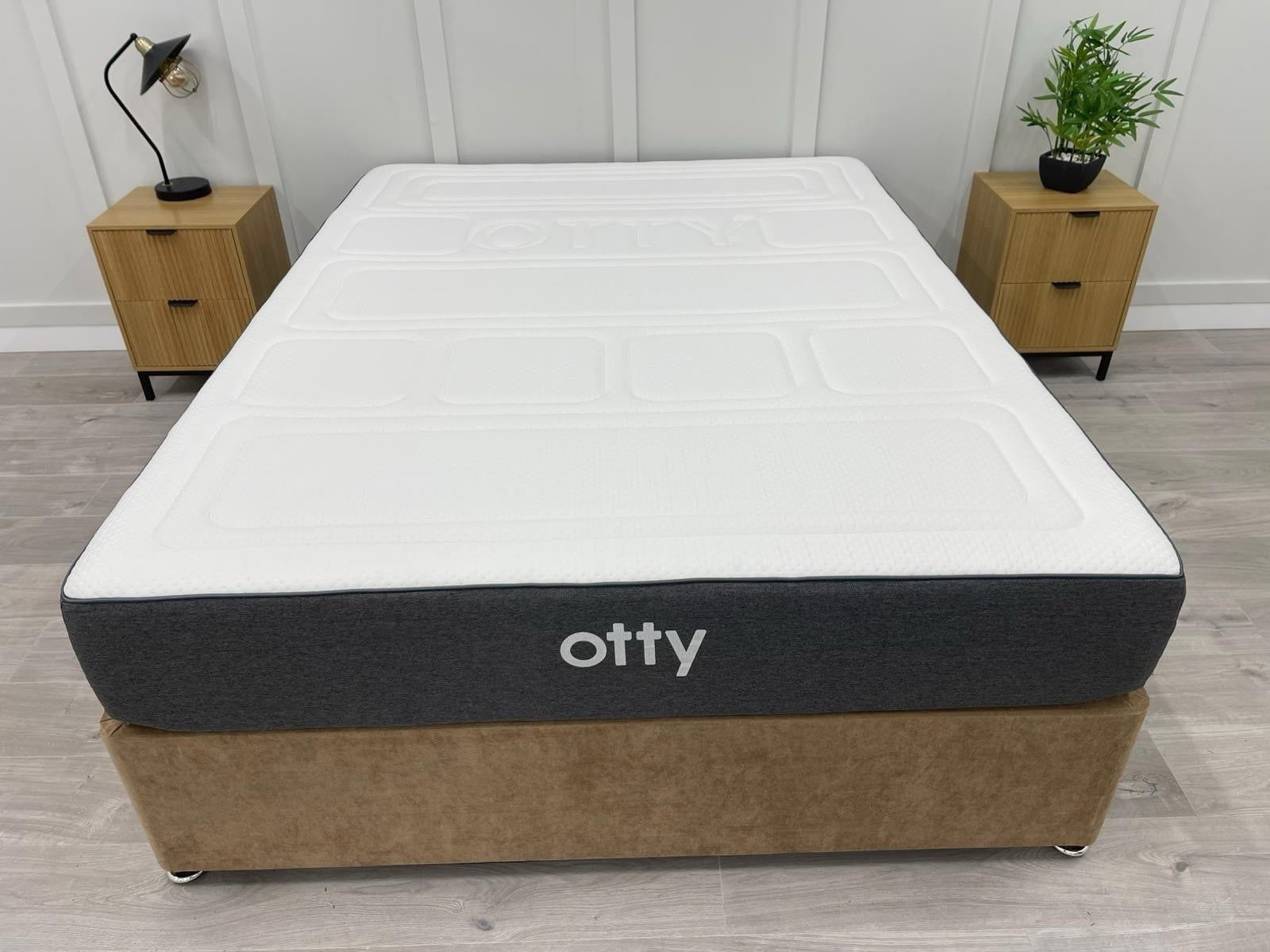 OTTY Original Hybrid Mattress 5FT RRP £799 Medium / Firm