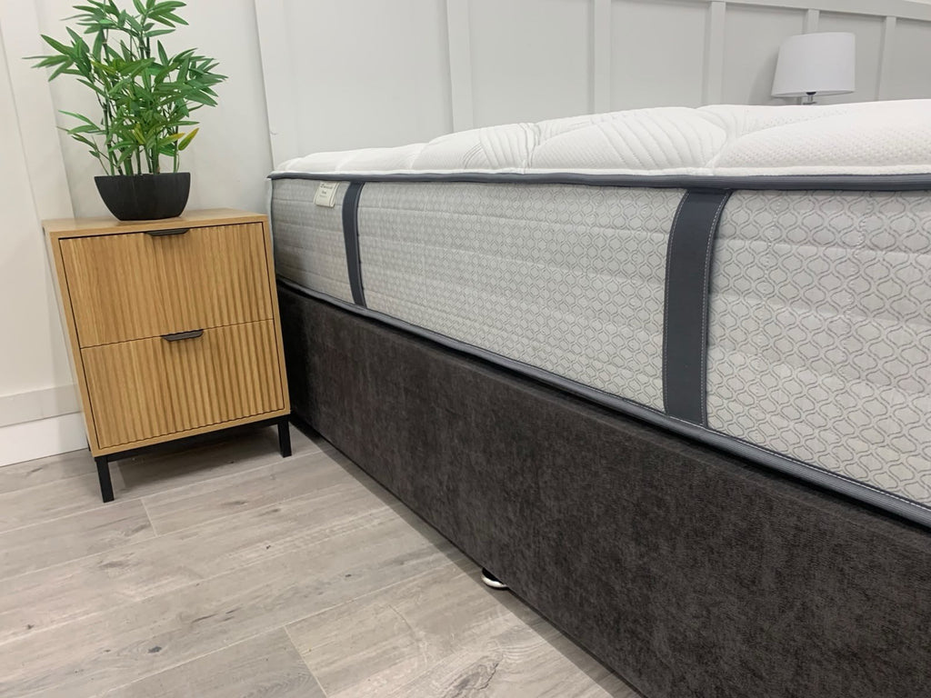 Sealy Posturepedic Elevate  Firm Mattress  6FT Superking RRP £2195