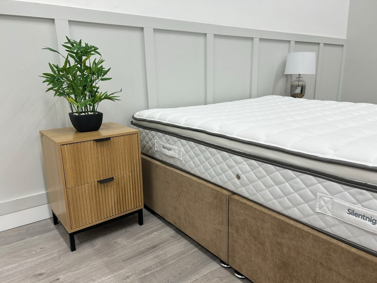 Silentnight Mircoil Pillow Top Mattress 5FT Kingsize  RRP £1099