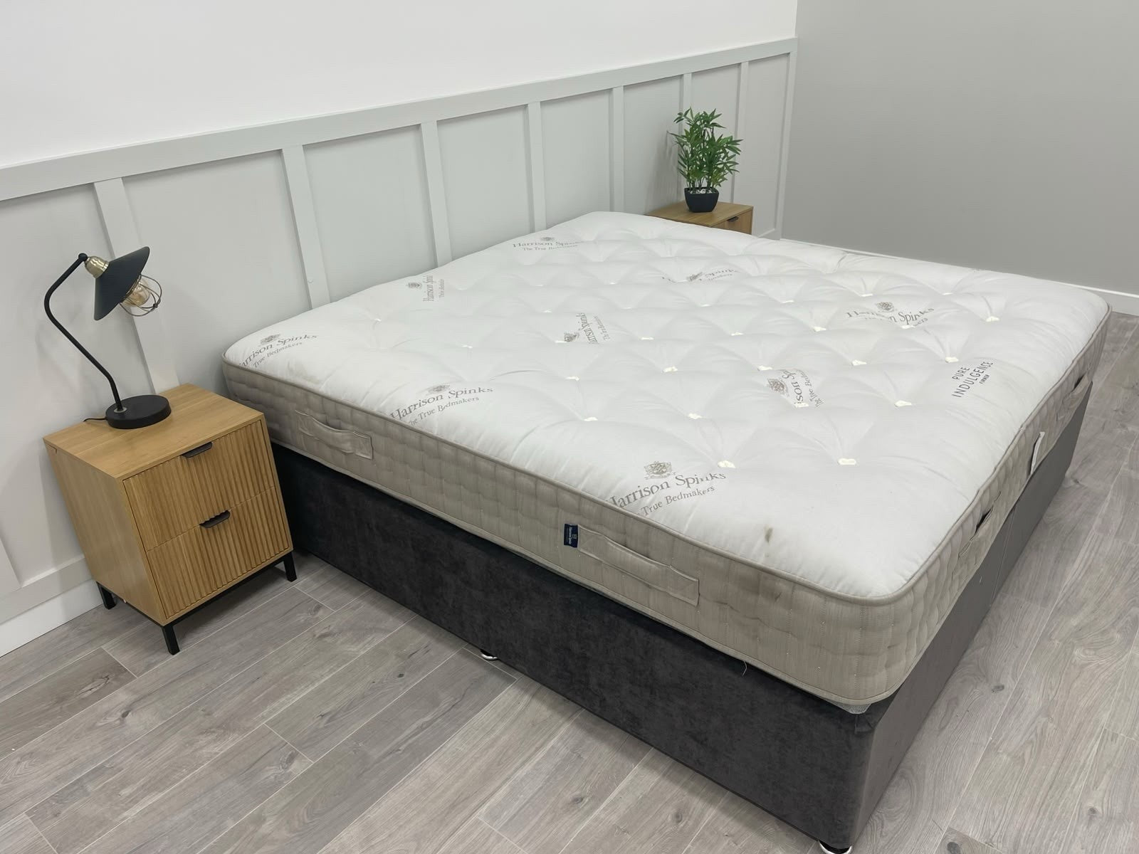 Harrison Spinks Pure Indulgence Mattress 6FT Superking Firmer RRP £6599
