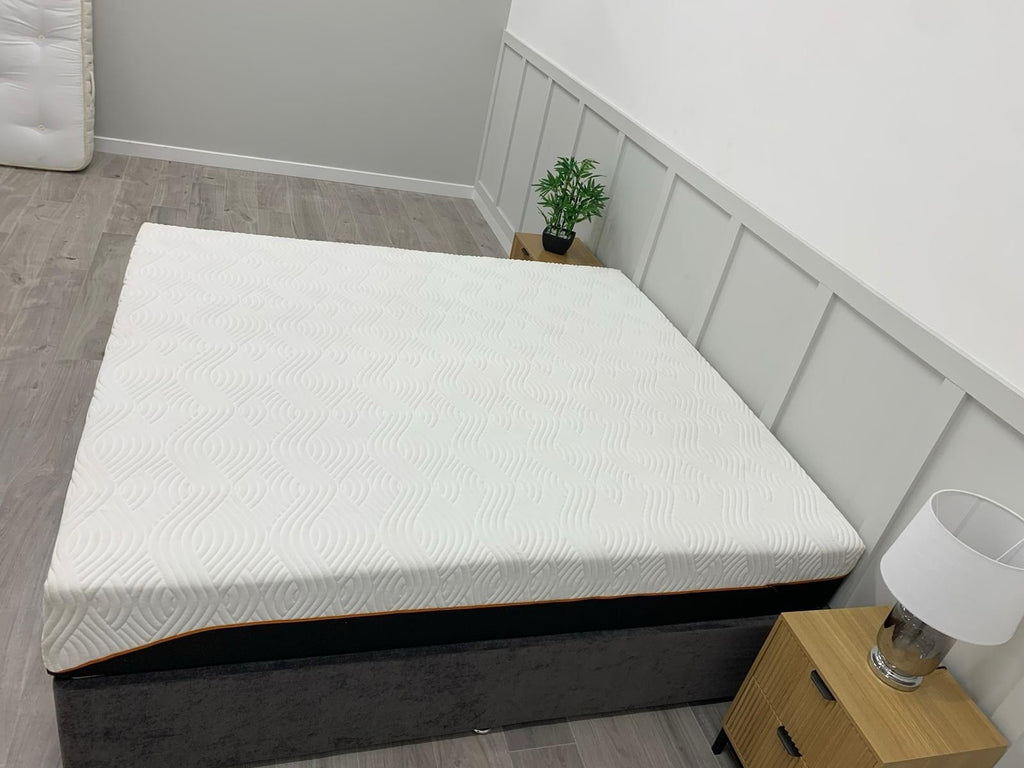 Dormeo Octaspring TRIBRID Latex Hybrid Mattress Super King 180cm X200cm  £2579A