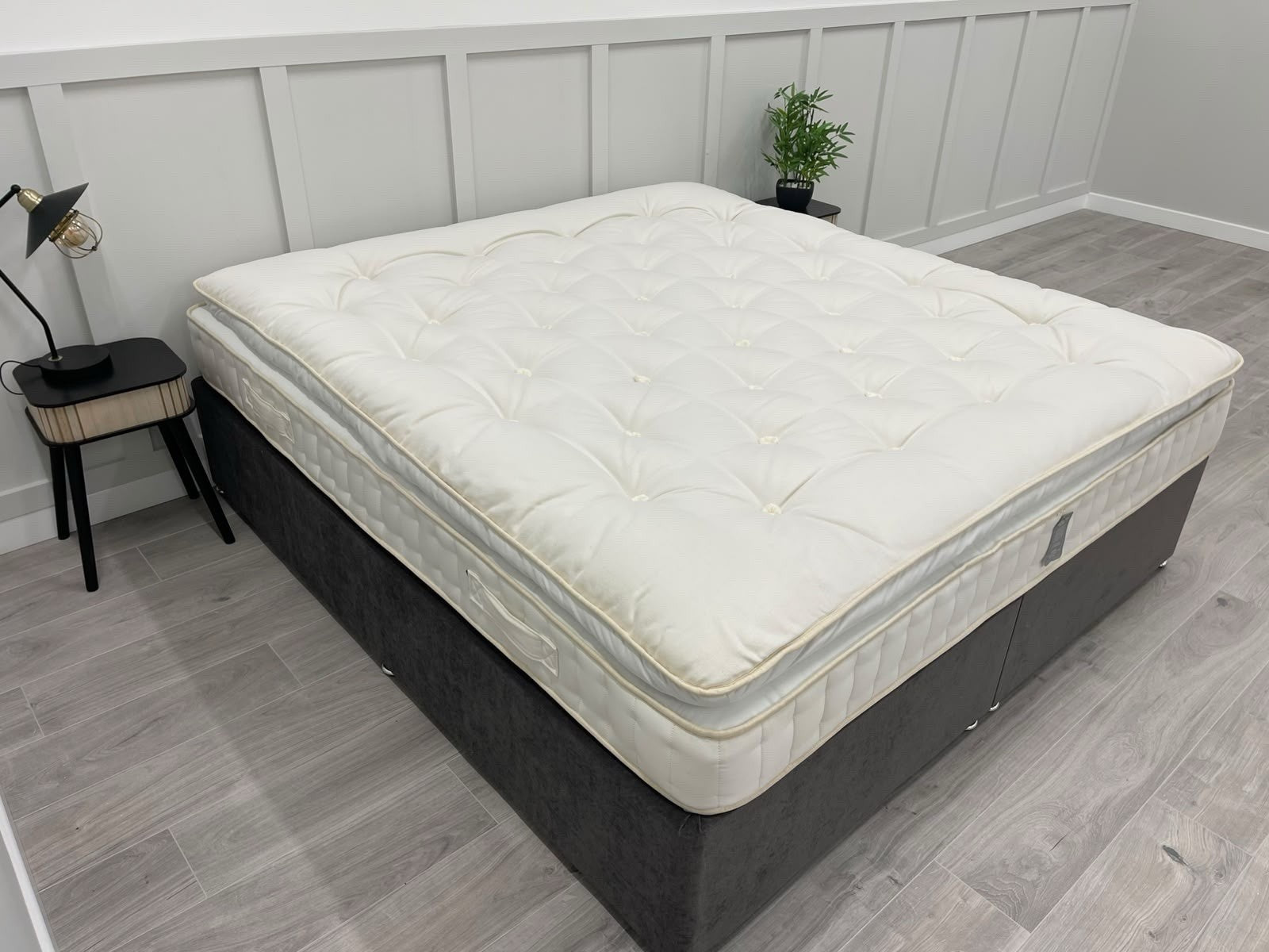 Harrison Spinks Herdwick 4250 Pocket Pillowtop 6FT Superking Mattress RRP £2399