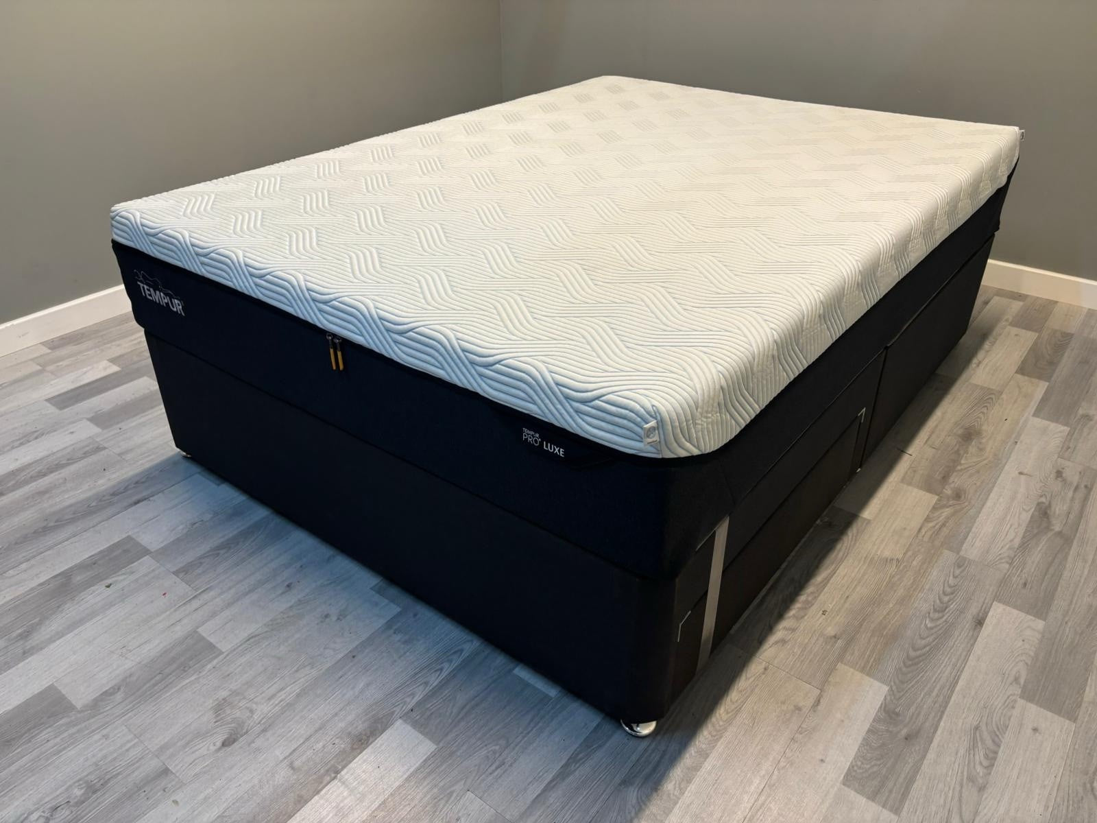 TEMPUR Pro Plus Luxe SmartCool Soft 5FT Kingsize Mattress RRP £2899