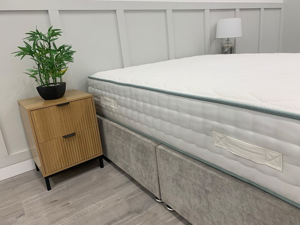 Dunlopillo Kareena 1500 Pocket Latex 4FT 6 Double Mattress RRP £1399 Medium Firm