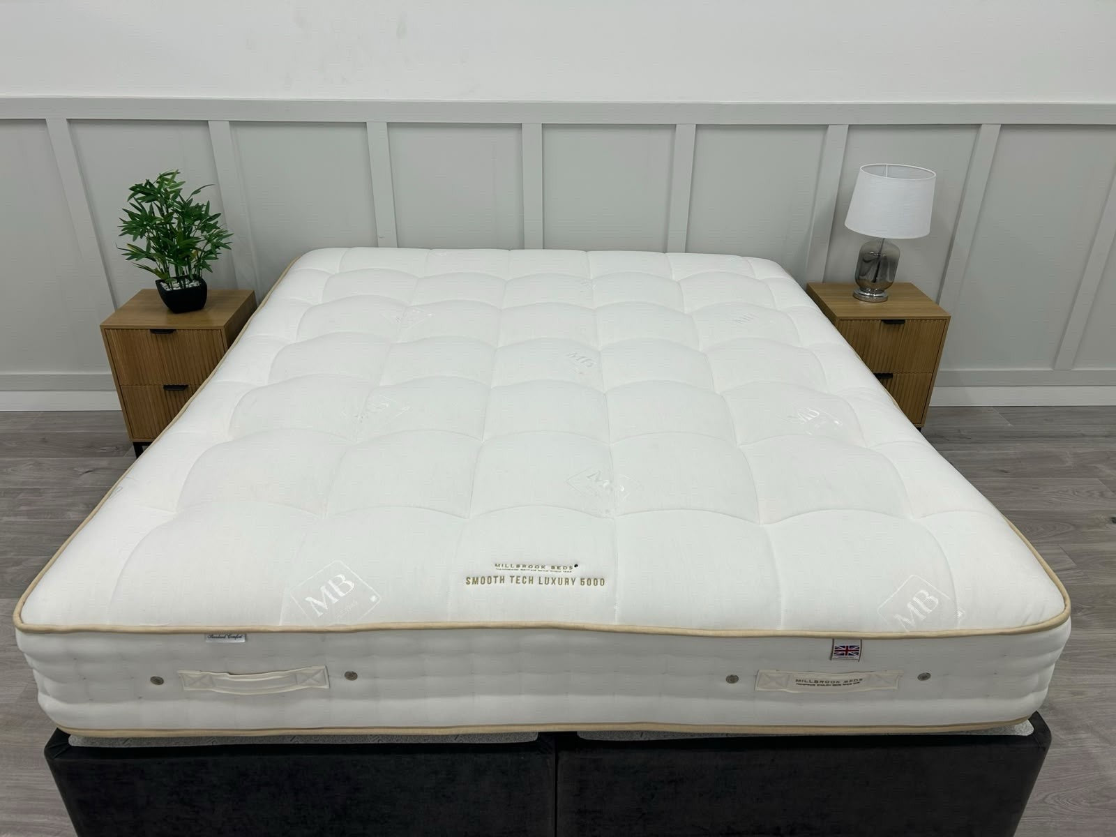 Millbrook Smooth Tech Luxury 5000 Pocket Mattress 6FT Superking RRP £2895 Medium