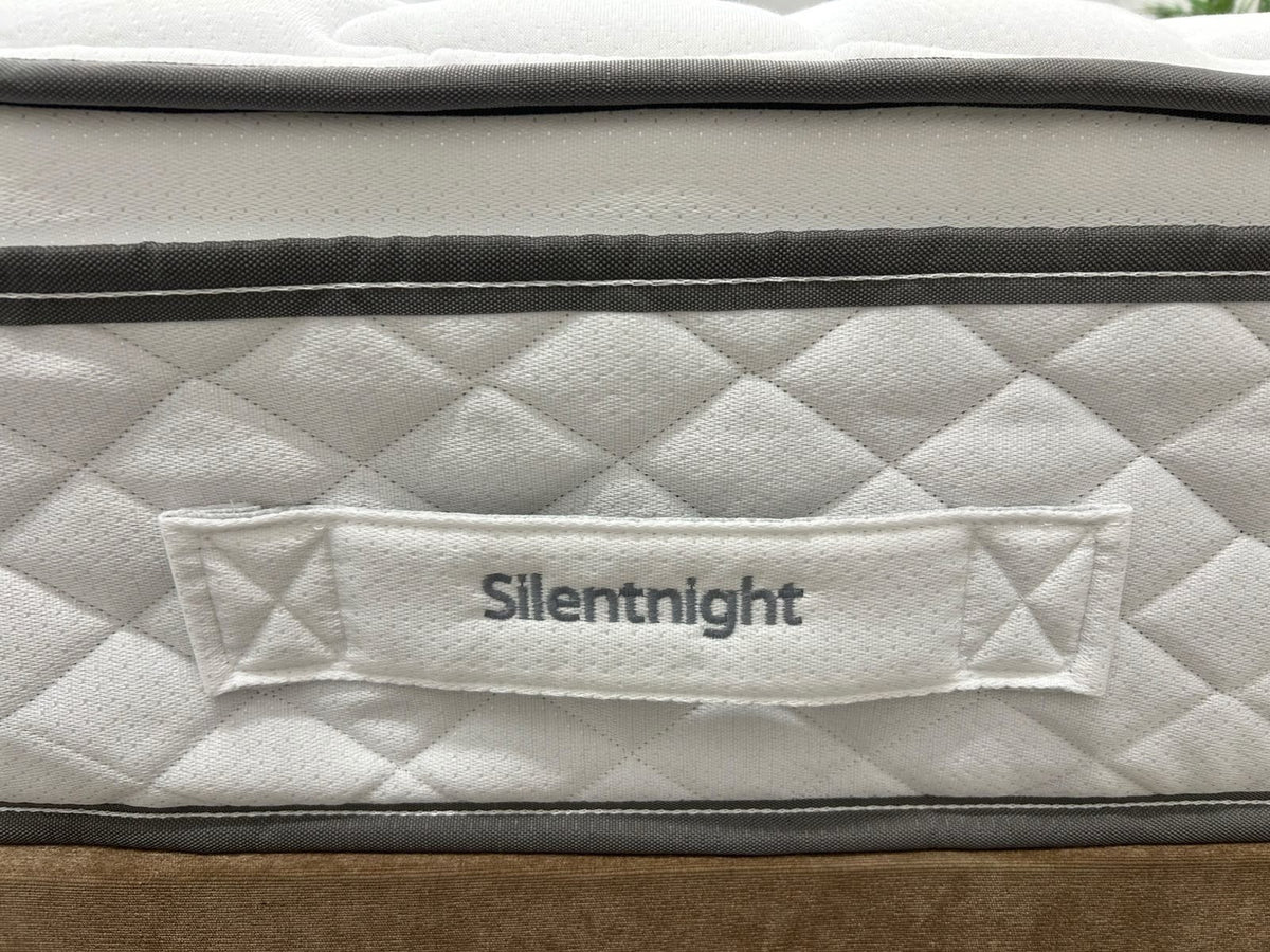 Silentnight Mircoil Pillow Top Mattress 5FT Kingsize  RRP £1099