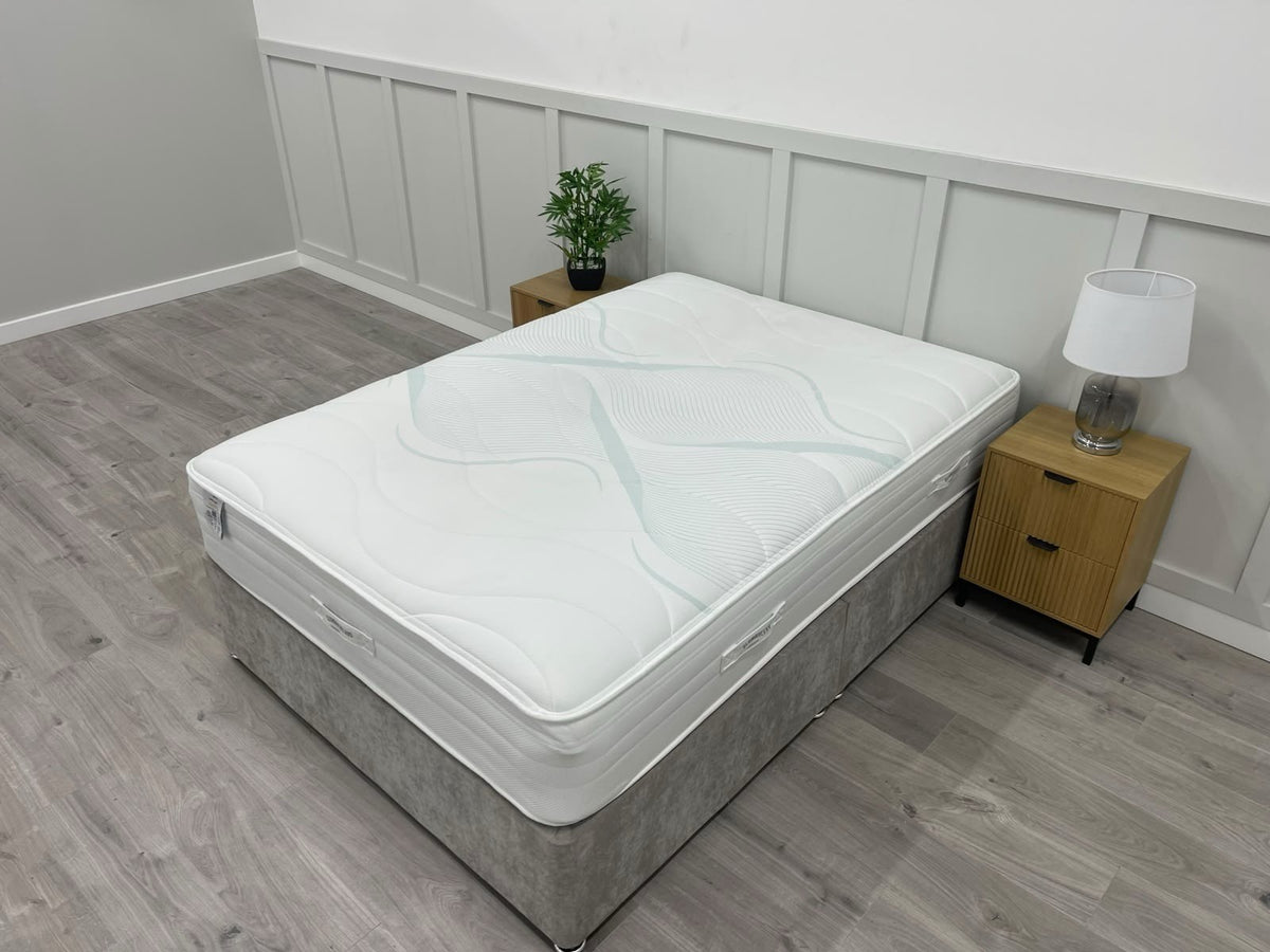 Slumberland Air 3 Mattress, 4FT 6 Double ,  Medium - RRP £799