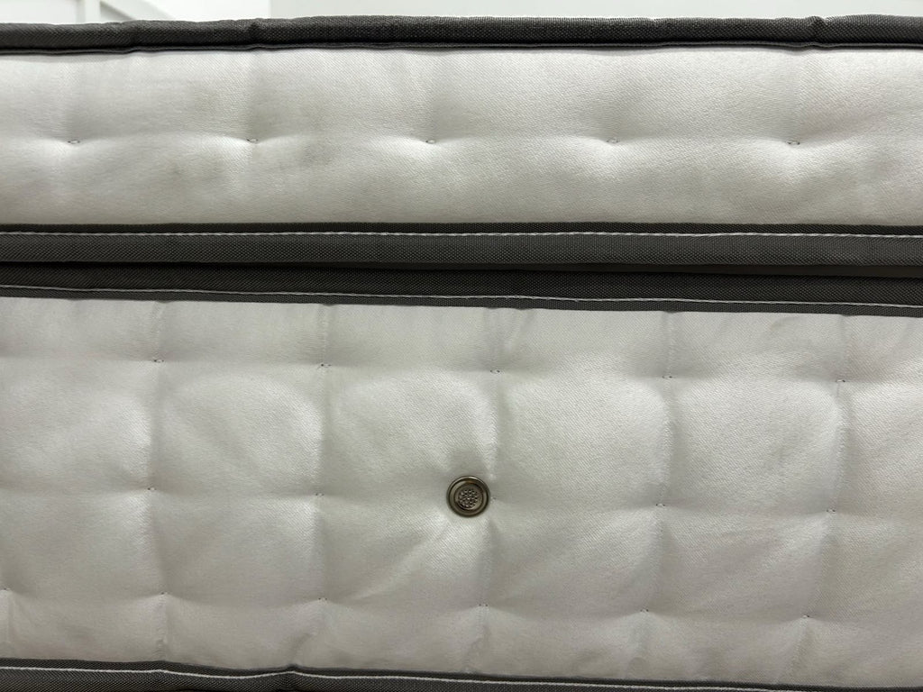 Silentnight Ultra Geltex 3000 Pocket Box Top 5FT Kingsize RRP £1499