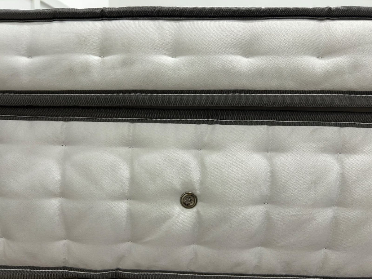 Silentnight Ultra Geltex 3000 Pocket Box Top 5FT Kingsize RRP £1499
