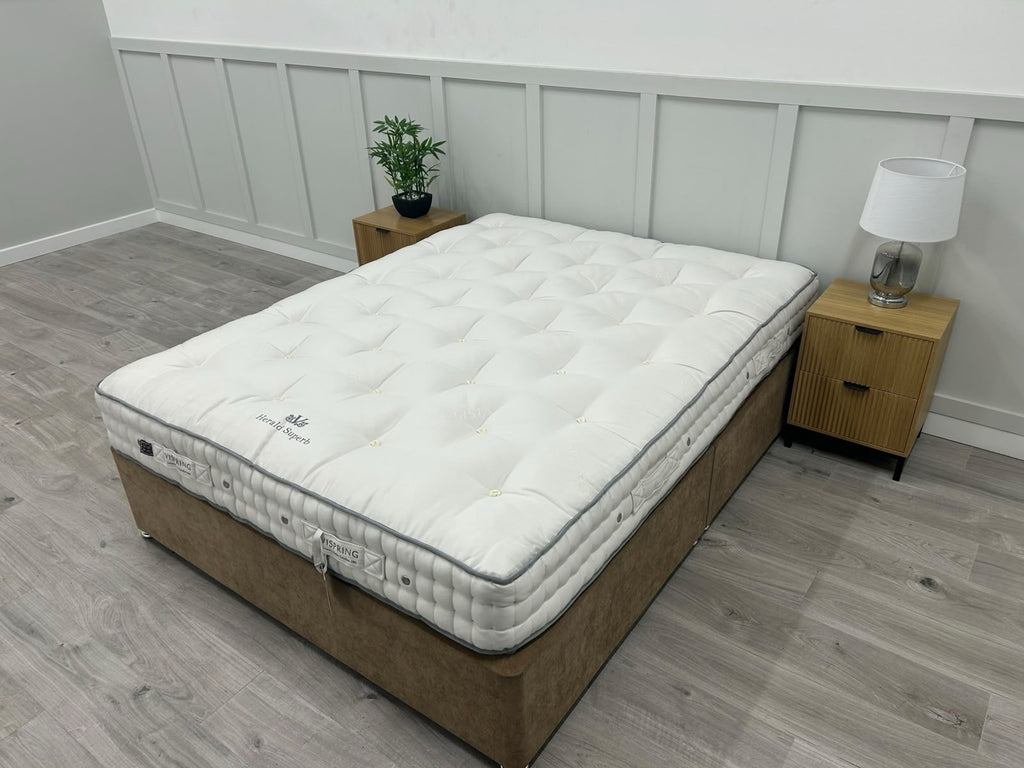 Vispring Herald Superb Mattress  5FT Kingsize Medium Spring RRP £4910