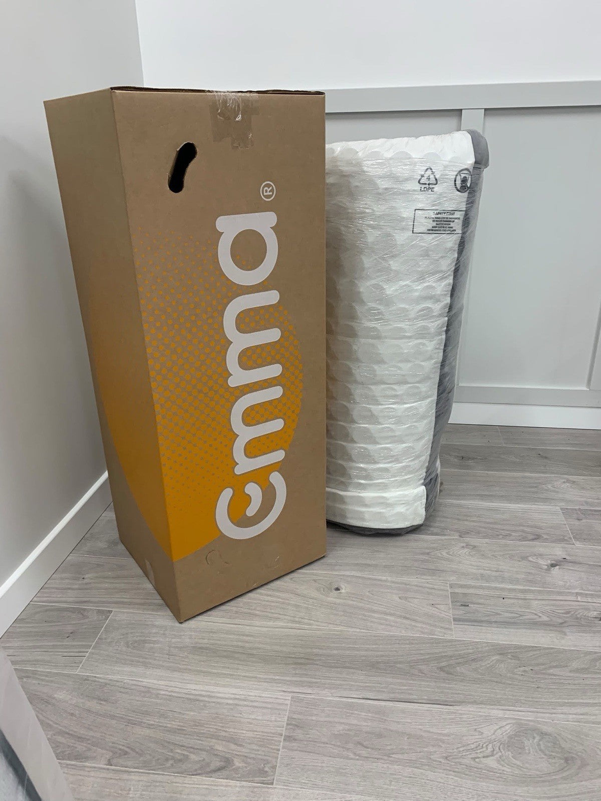 Rolled Up Emma Smart Hybrid 5FT Kingsize  Mattress RRP £995 Medium