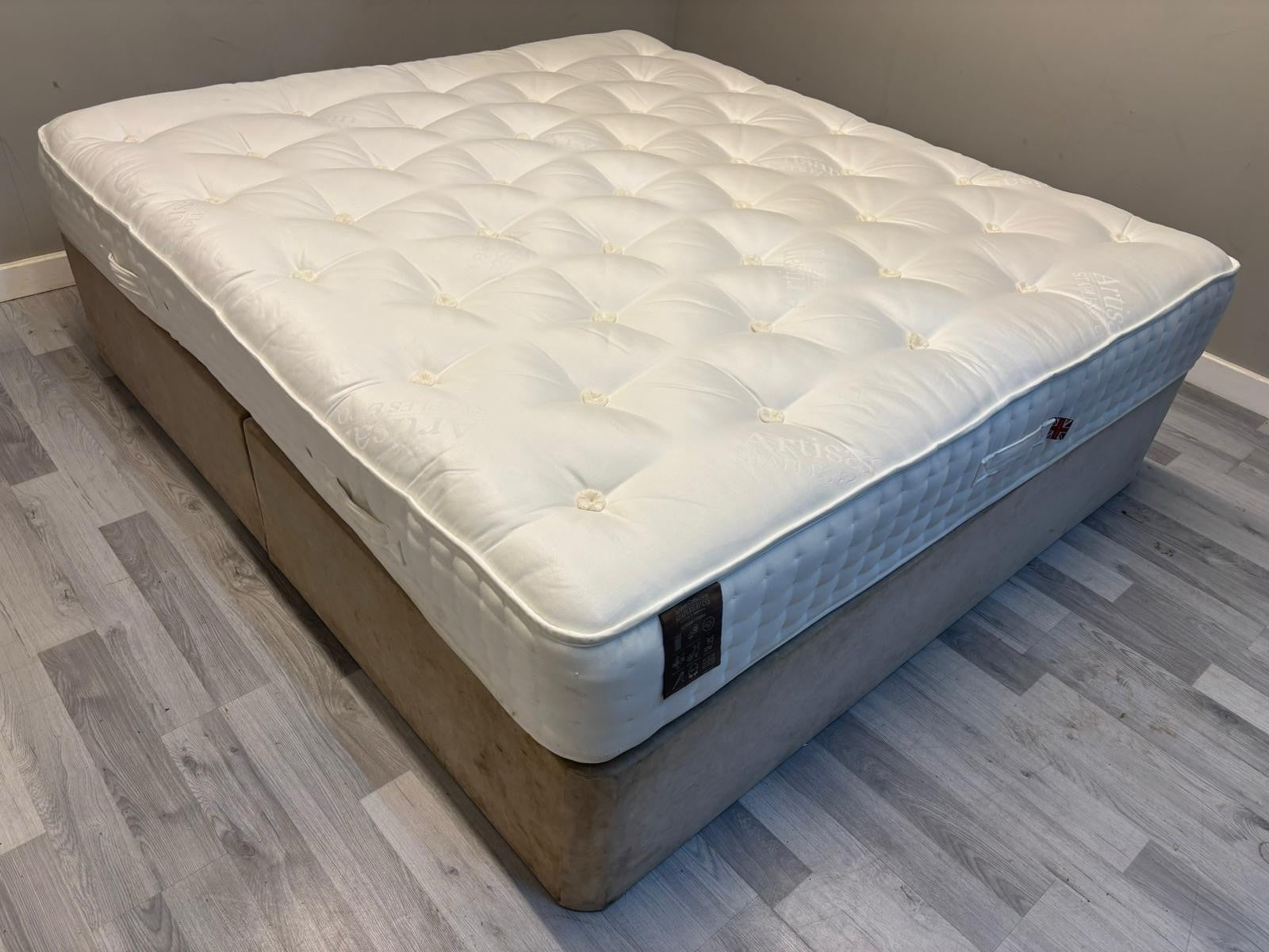 Staples and Co Artisan Utopia Firm Mattress 6ft Superking - RRP £2299 A