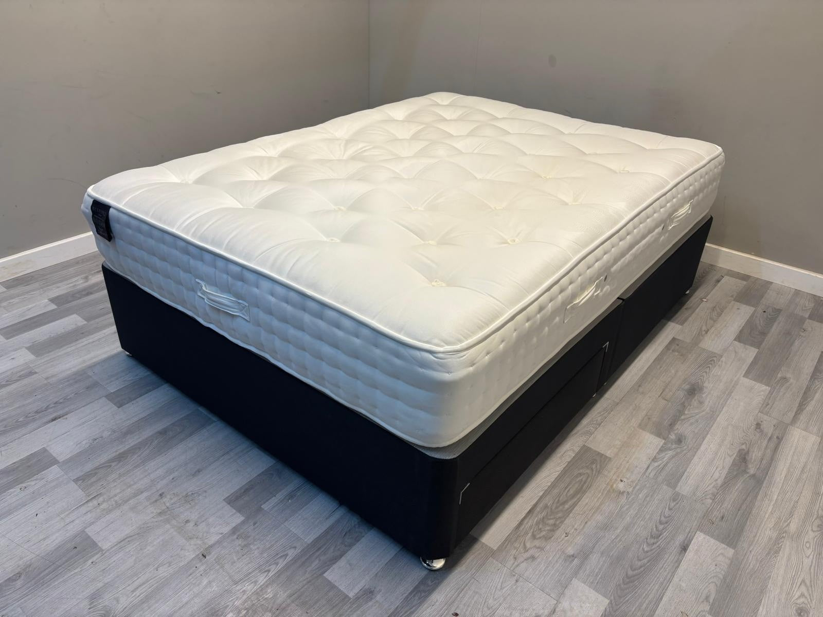 Staples and Co Euphoria / Utopia Mattress Kingsize 5FT RRP £1995