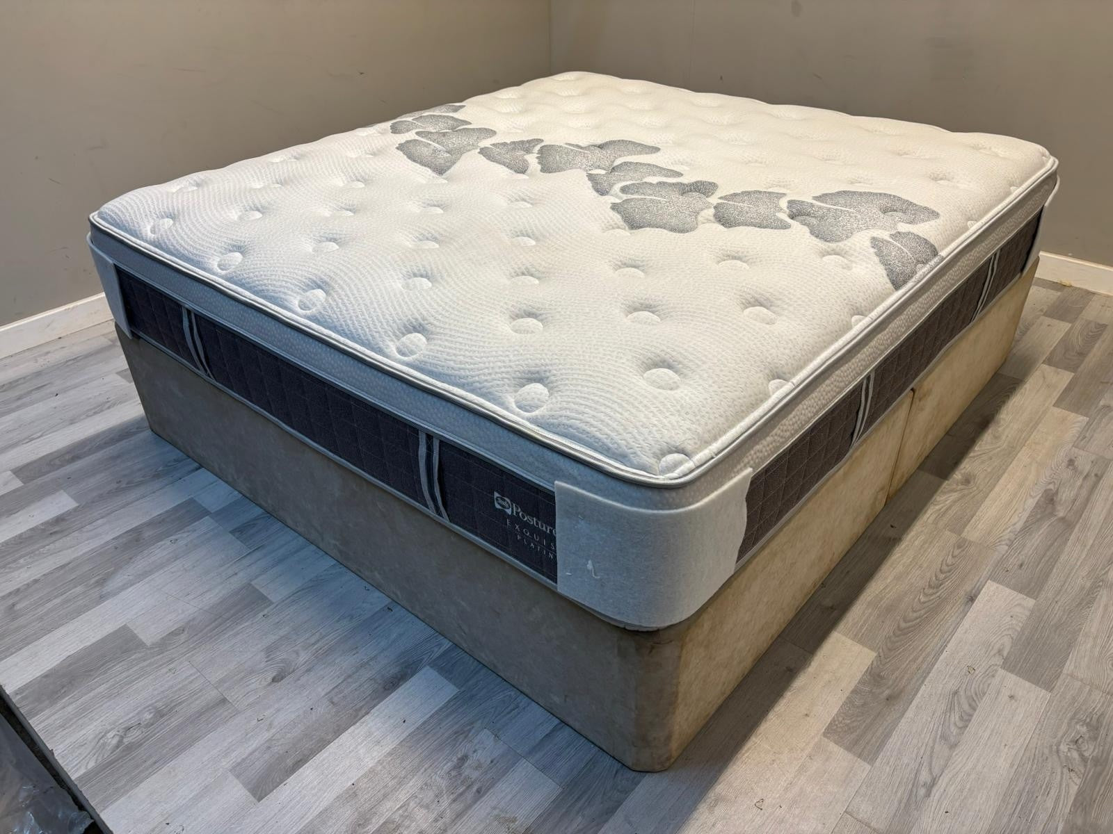 c2d22e28-895f-4f0b-ad84-d2b4dcf87173