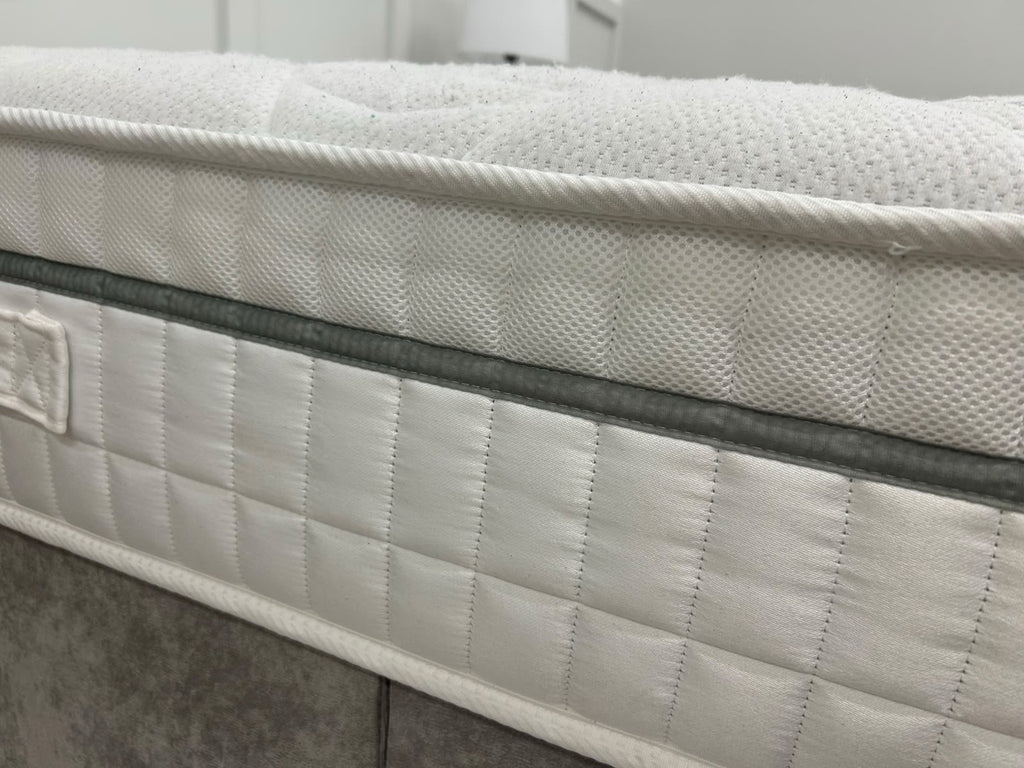 Sleepeezee Memory Sense Ortho Mattress 4fT 6 Double RRP £1299