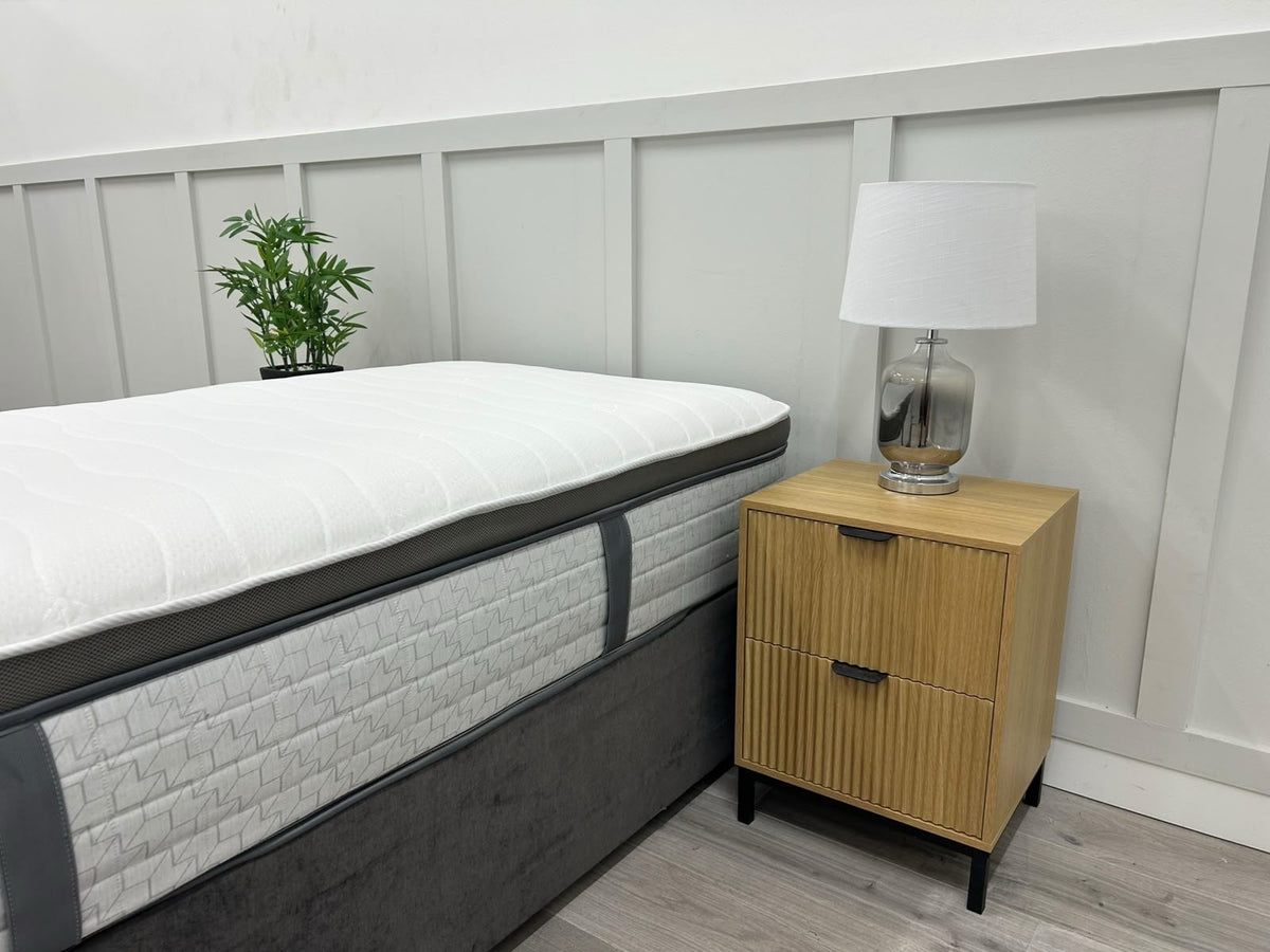 Sealy Bronte Posturepedic Mattress 3FT Single Medium RRP £1699