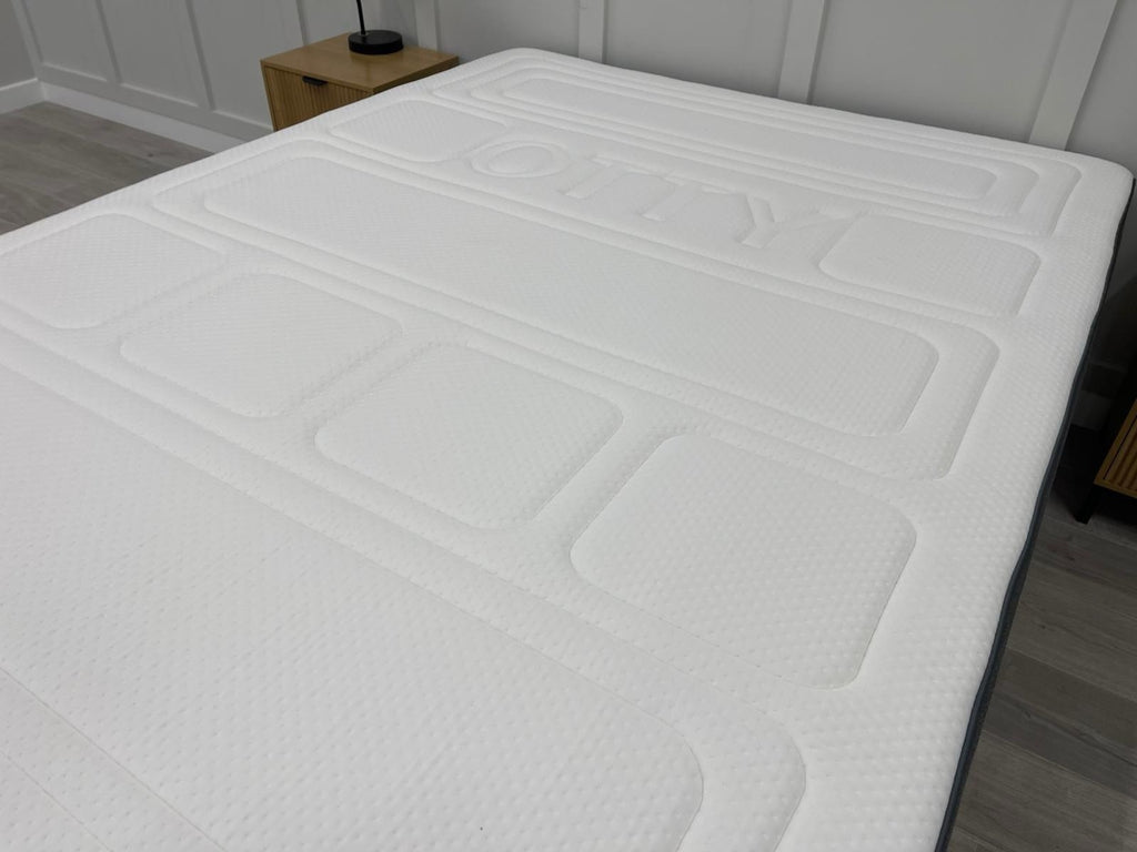 OTTY Original Hybrid Mattress 5FT RRP £799 Medium / Firm