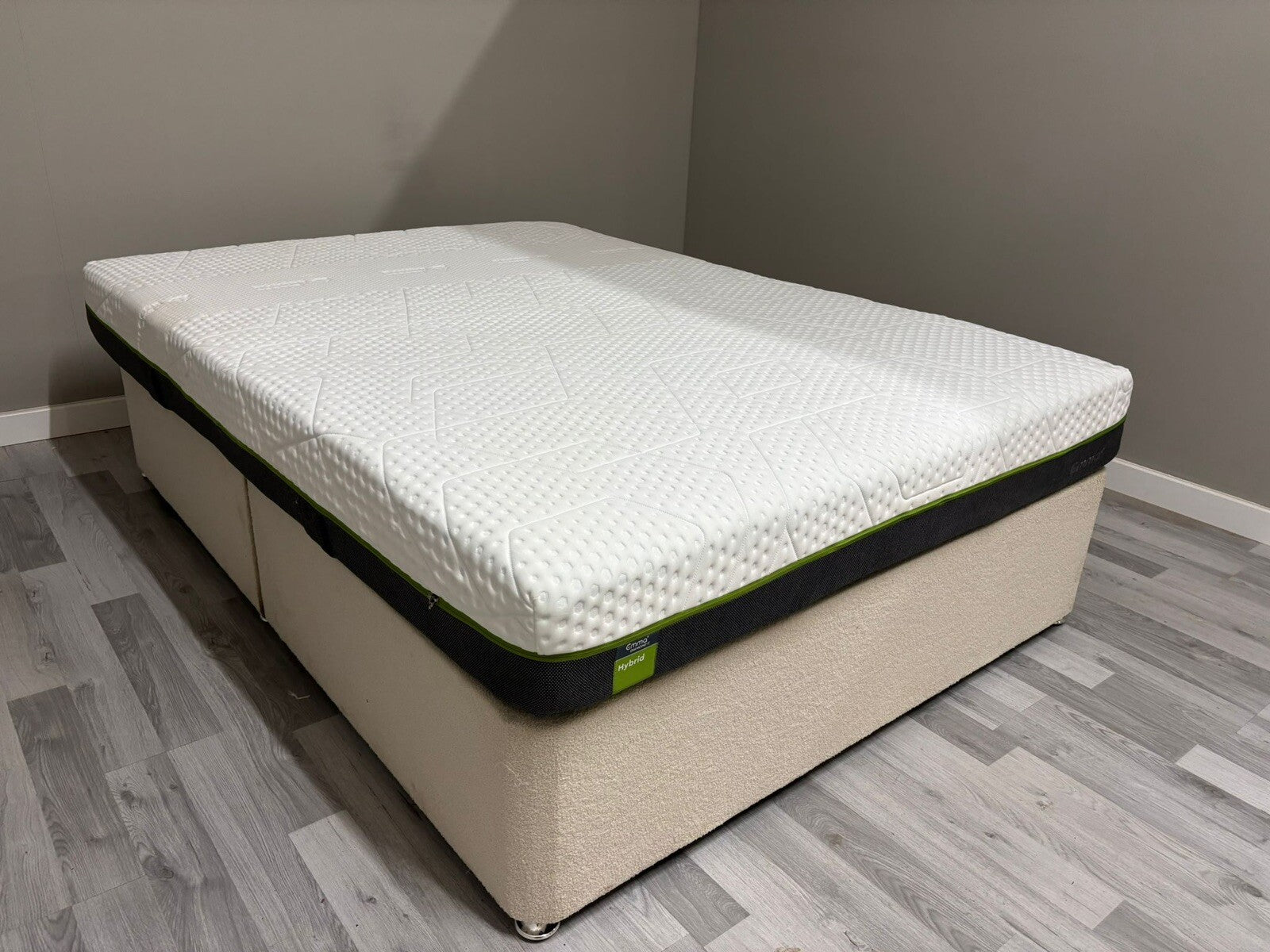 EMMA Diamond Hybrid 5ft Kingsize Mattress - RRP £1595 - Home Furniture Interiors
